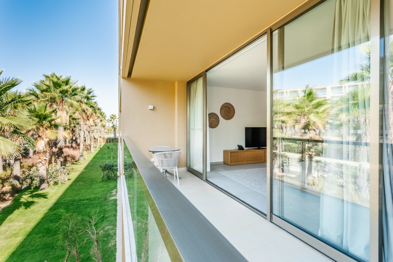 Piso de 2 dormitorios, en venta, en Salgados, Algarve, Portugal_339981
