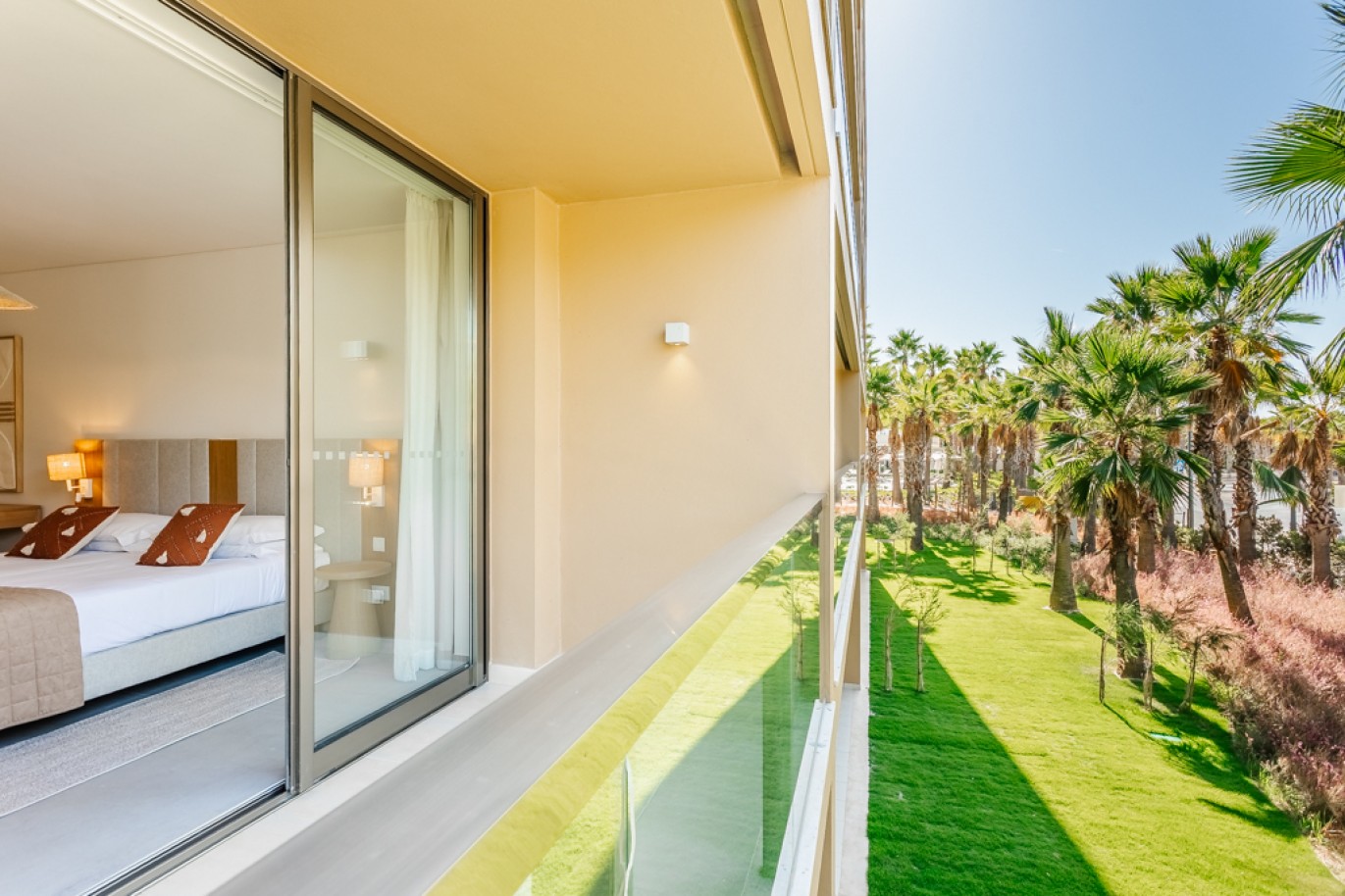 Piso de 2 dormitorios, en venta, en Salgados, Algarve, Portugal_339993