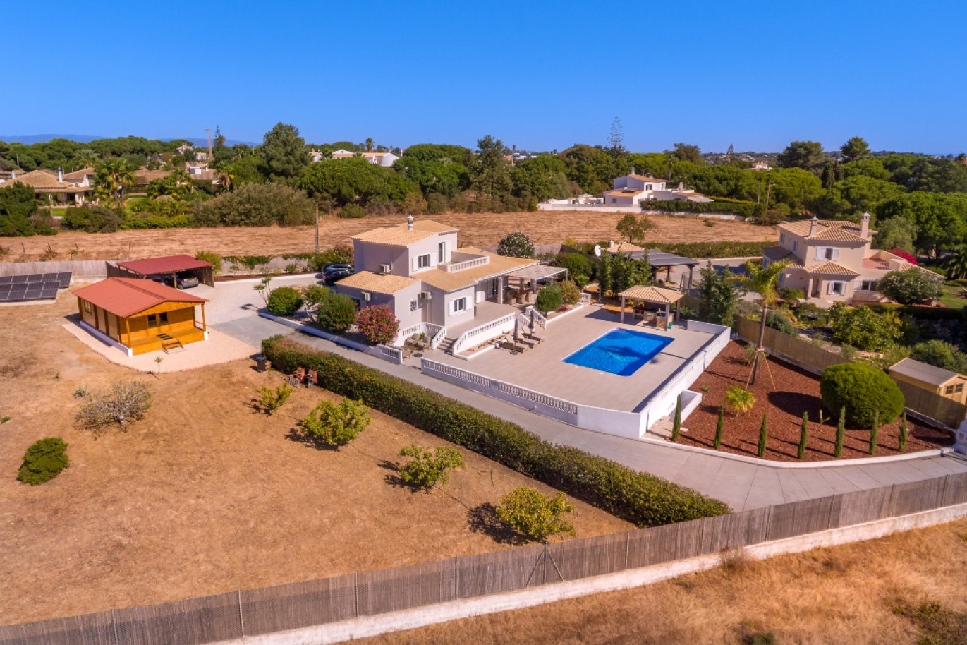 Fantástica Moradia com piscina para venda em Carvoeiro, Algarve_340038