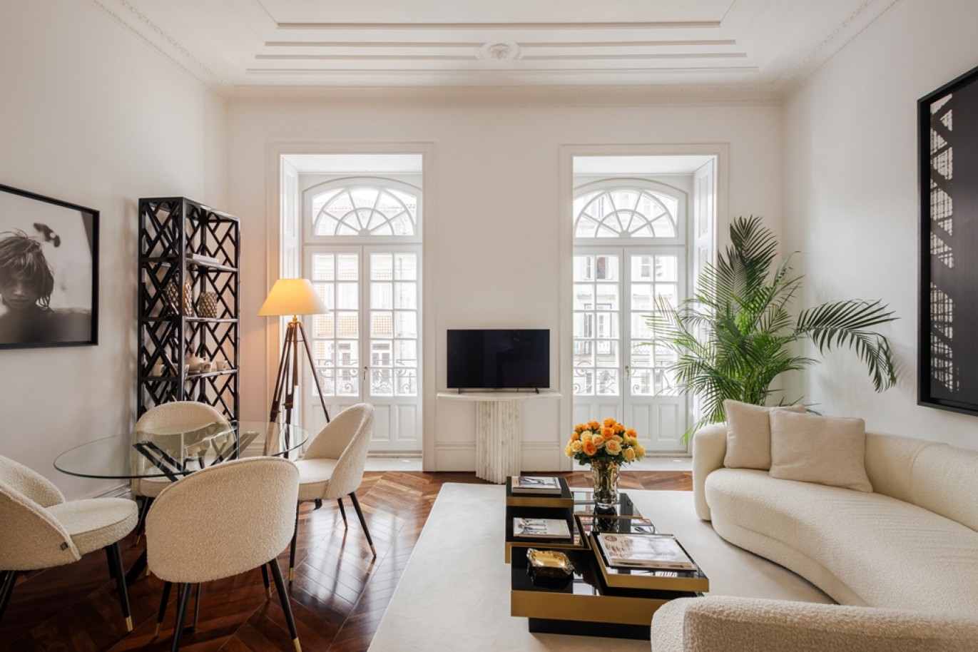 New luxury studio apartment in downtown Porto, Portugal_340065