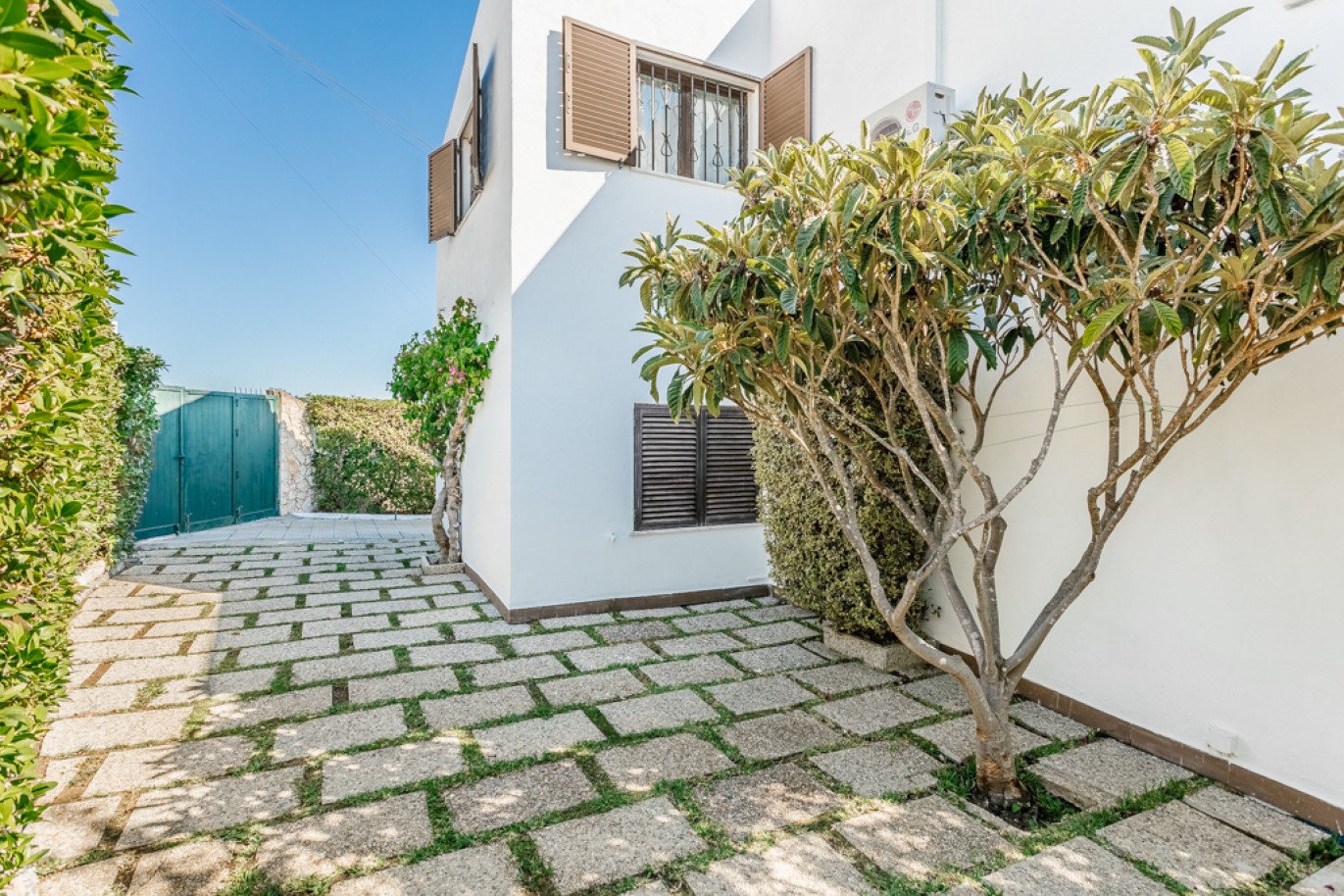 4-bedroom villa, with pool, for sale in Albufeira, Algarve, Portugal_340097