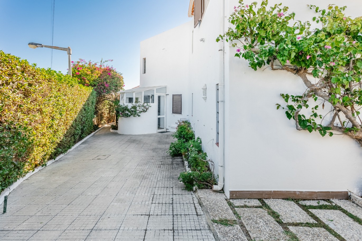 4-bedroom villa, with pool, for sale in Albufeira, Algarve, Portugal_340099