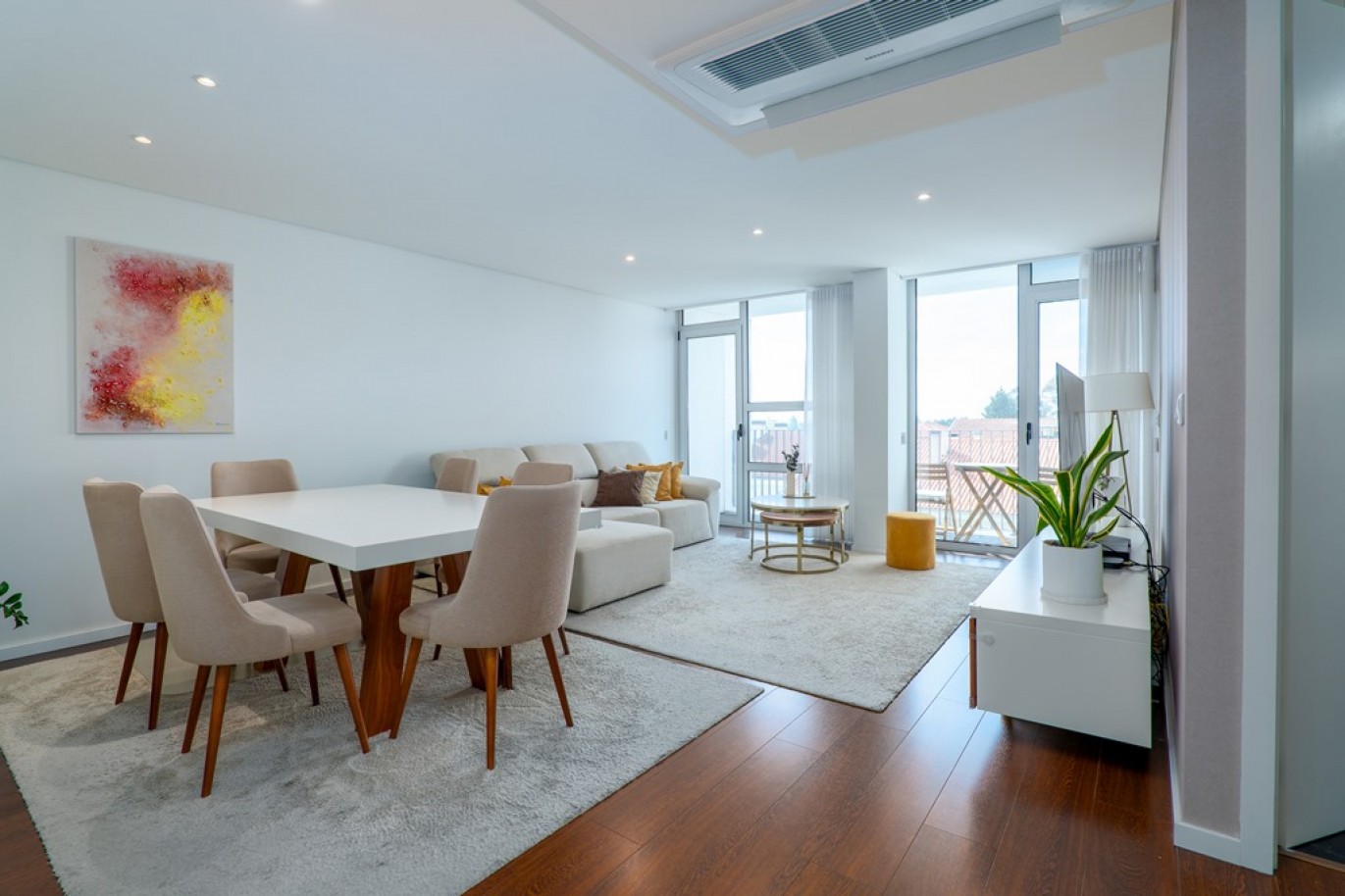 Apartamento T2 com varandas e vistas desafogadas à venda em Matosinhos_340199