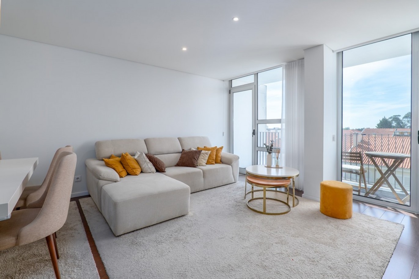 Apartamento T2 com varandas e vistas desafogadas à venda em Matosinhos_340200