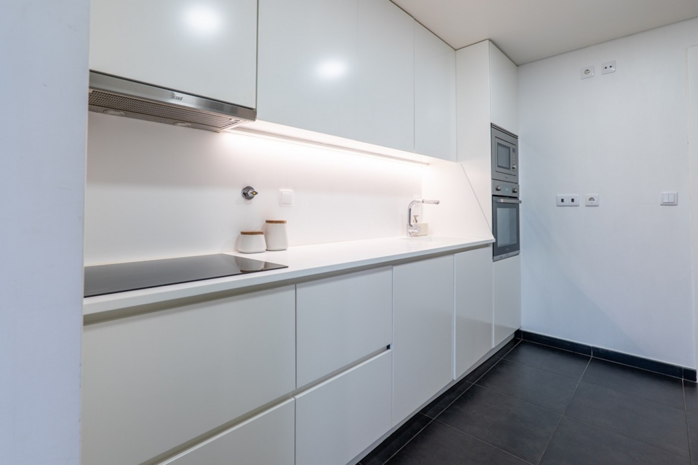 Apartamento T2 com varandas e vistas desafogadas à venda em Matosinhos_340234