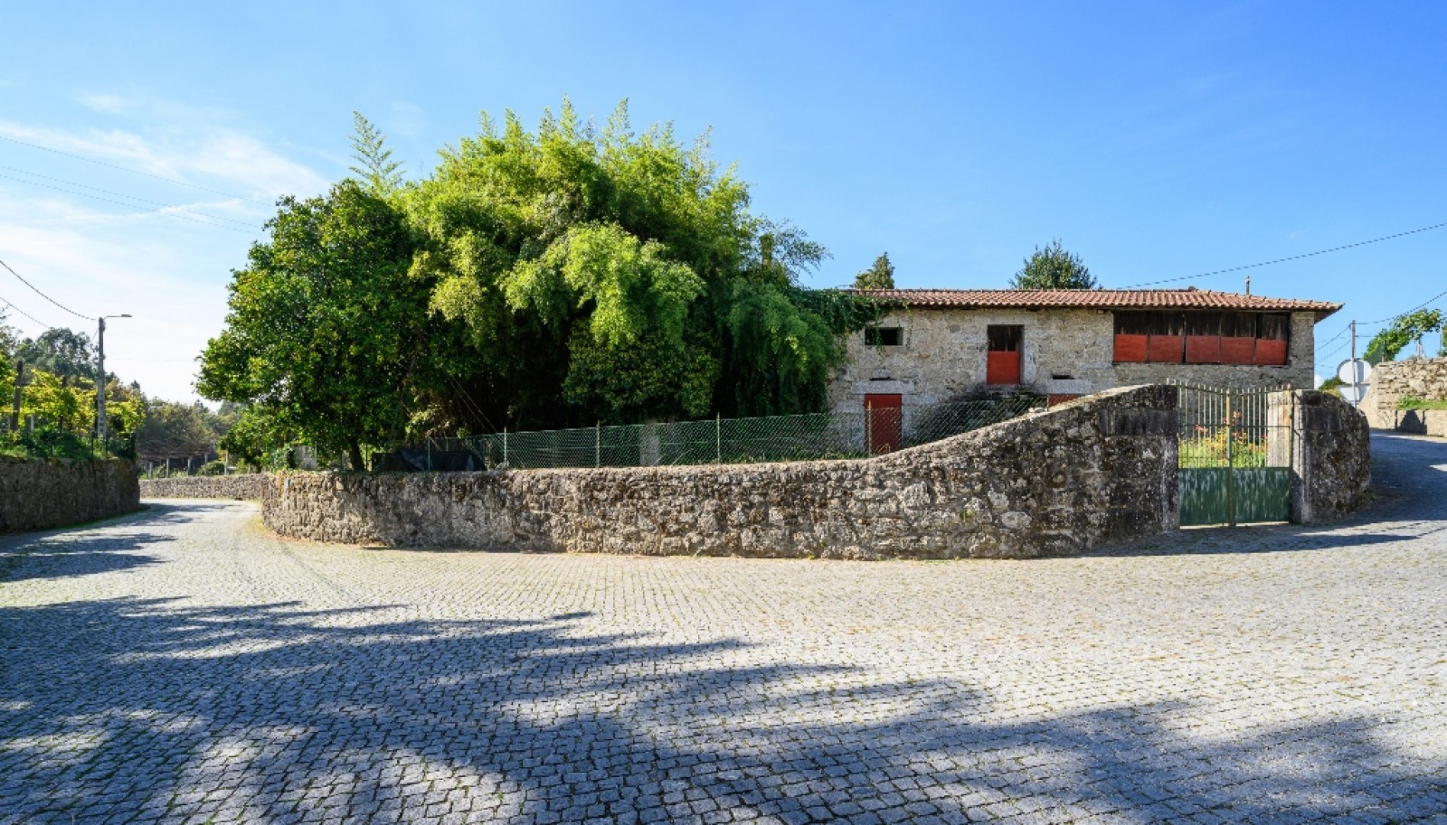Propriedade do século XVII para venda na Póvoa de Lanhoso, Portugal_341542