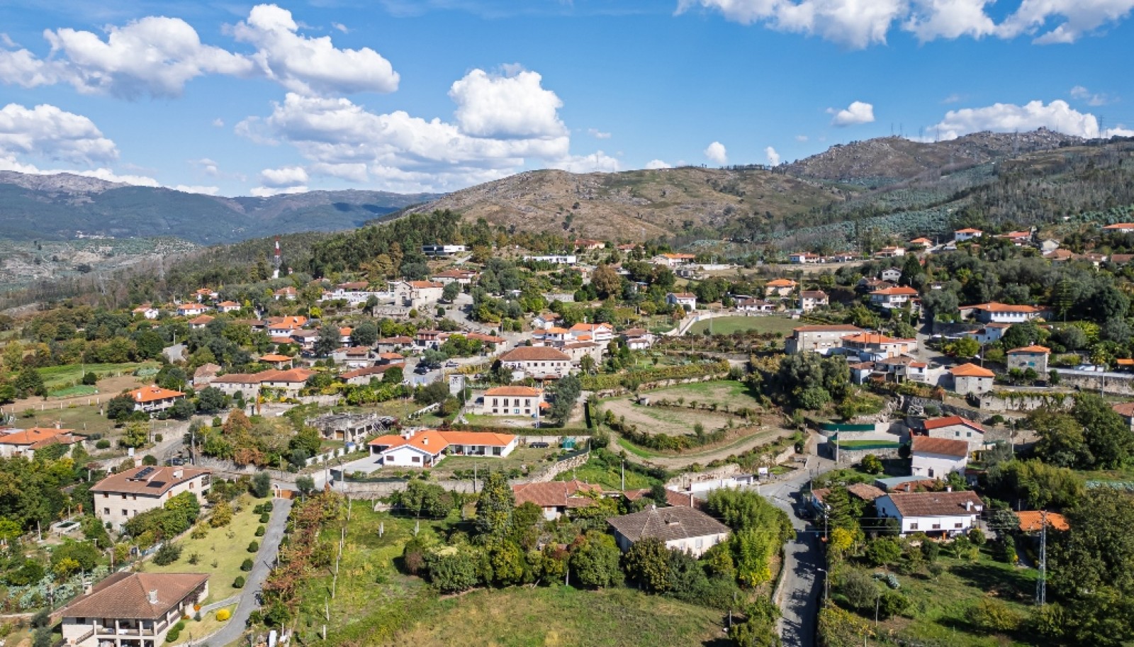 Propriedade do século XVII para venda na Póvoa de Lanhoso, Portugal_341549