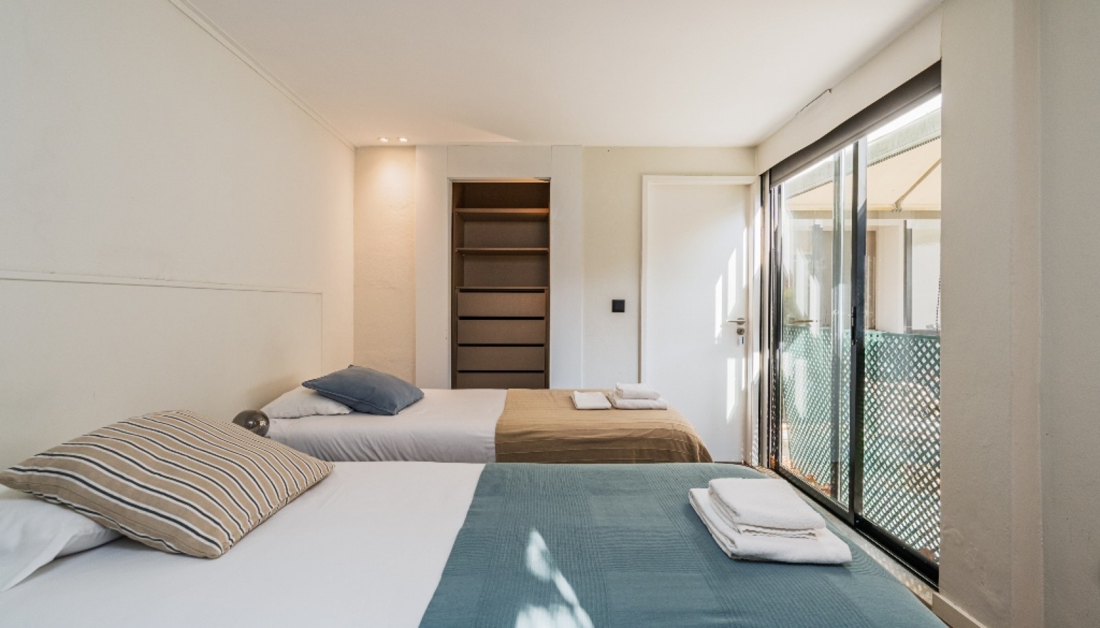 Villa de 7 dormitorios con jardín en venta en Foz do Porto, Portugal_341780