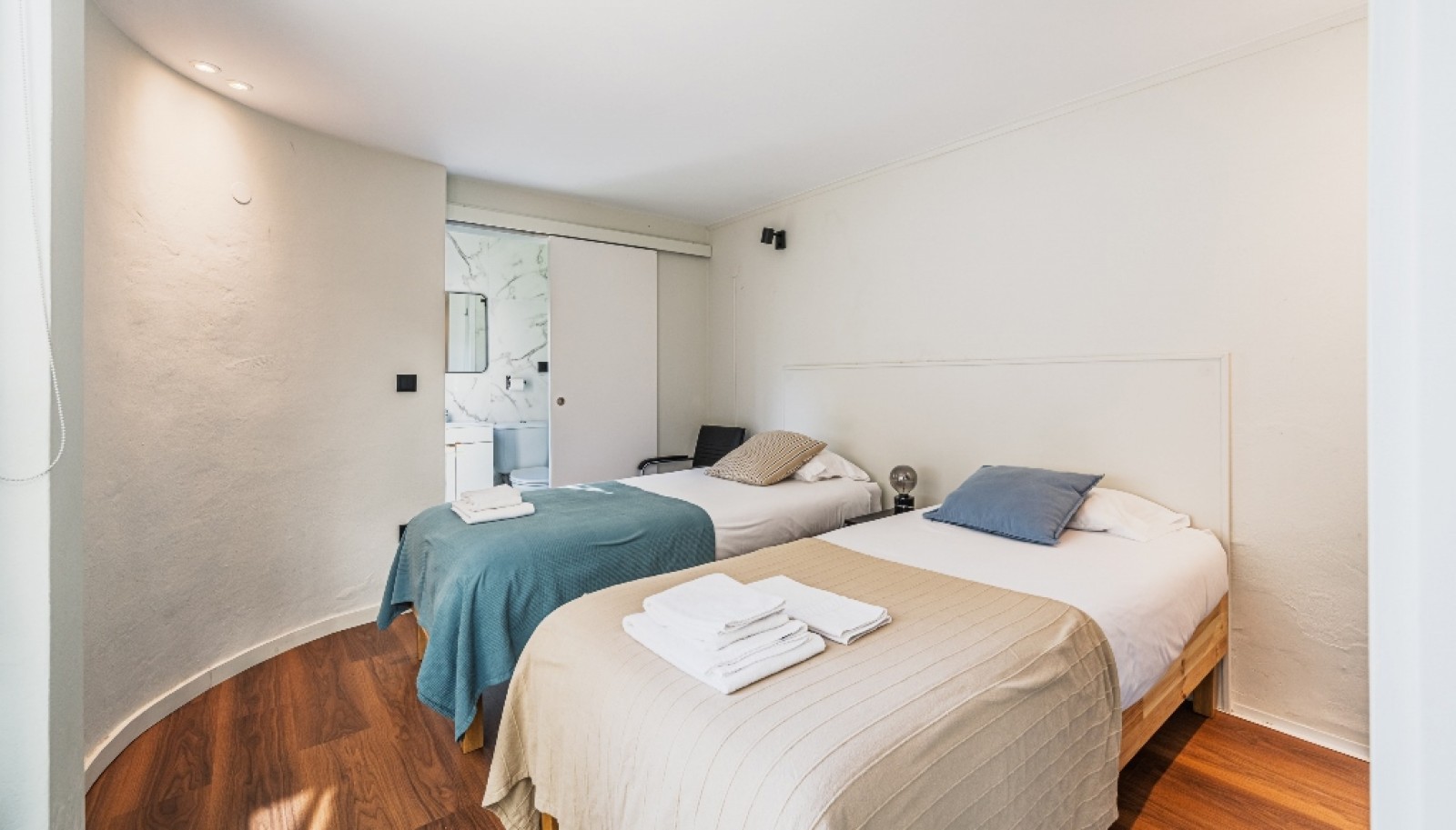 Villa de 7 dormitorios con jardín en venta en Foz do Porto, Portugal_341781