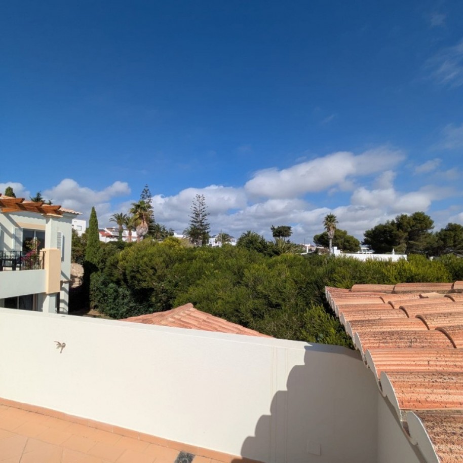 Villa amueblada con jardín en venta en Salema, Algarve,Portugal_341892