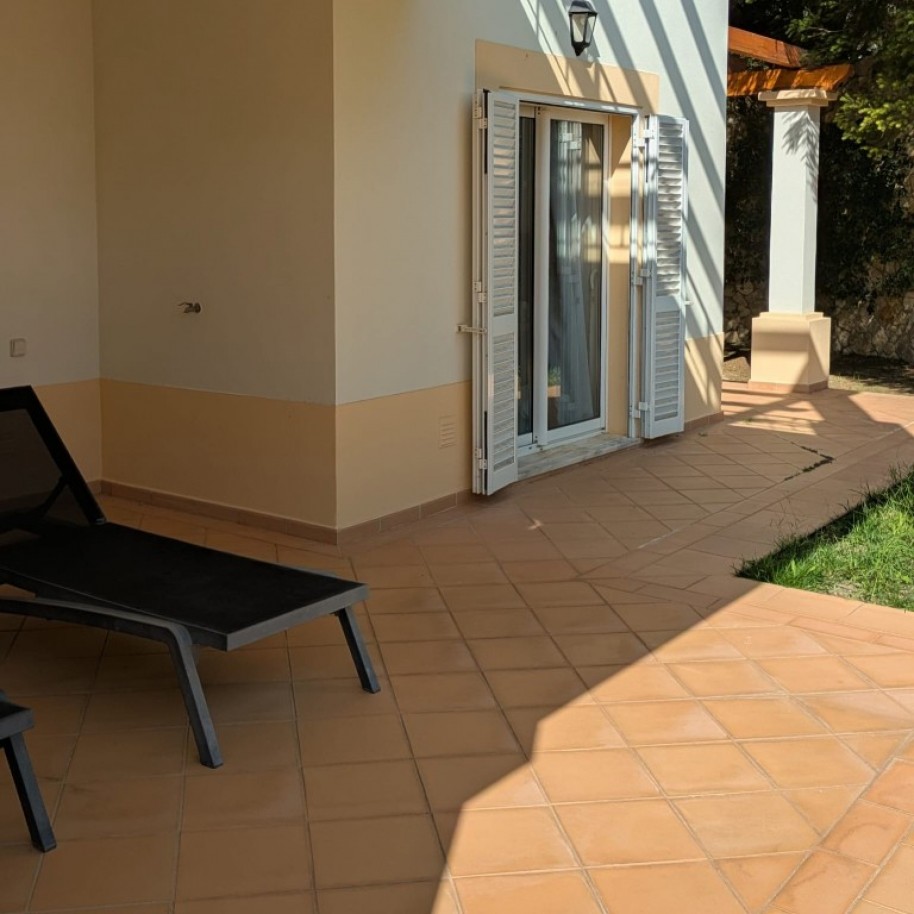 Villa amueblada con jardín en venta en Salema, Algarve,Portugal_341897