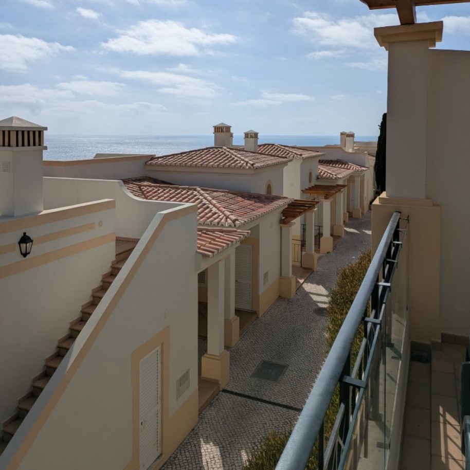 Villa amueblada con jardín en venta en Salema, Algarve,Portugal_341898