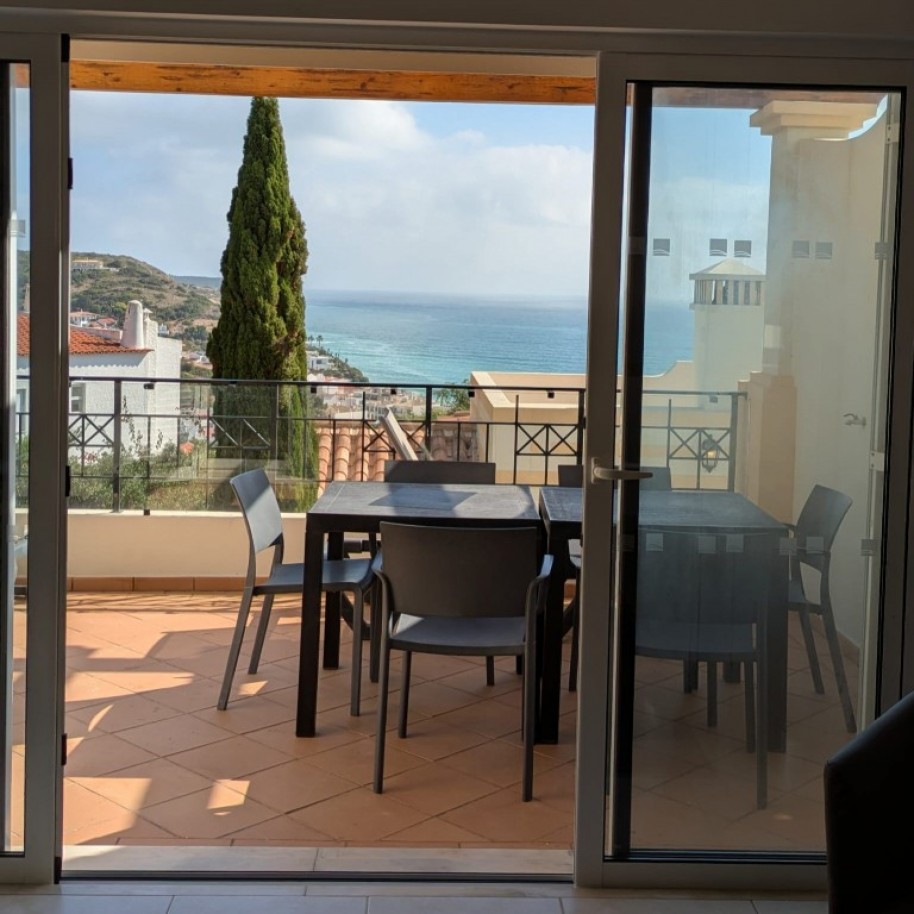 Villa amueblada con jardín en venta en Salema, Algarve,Portugal_341899
