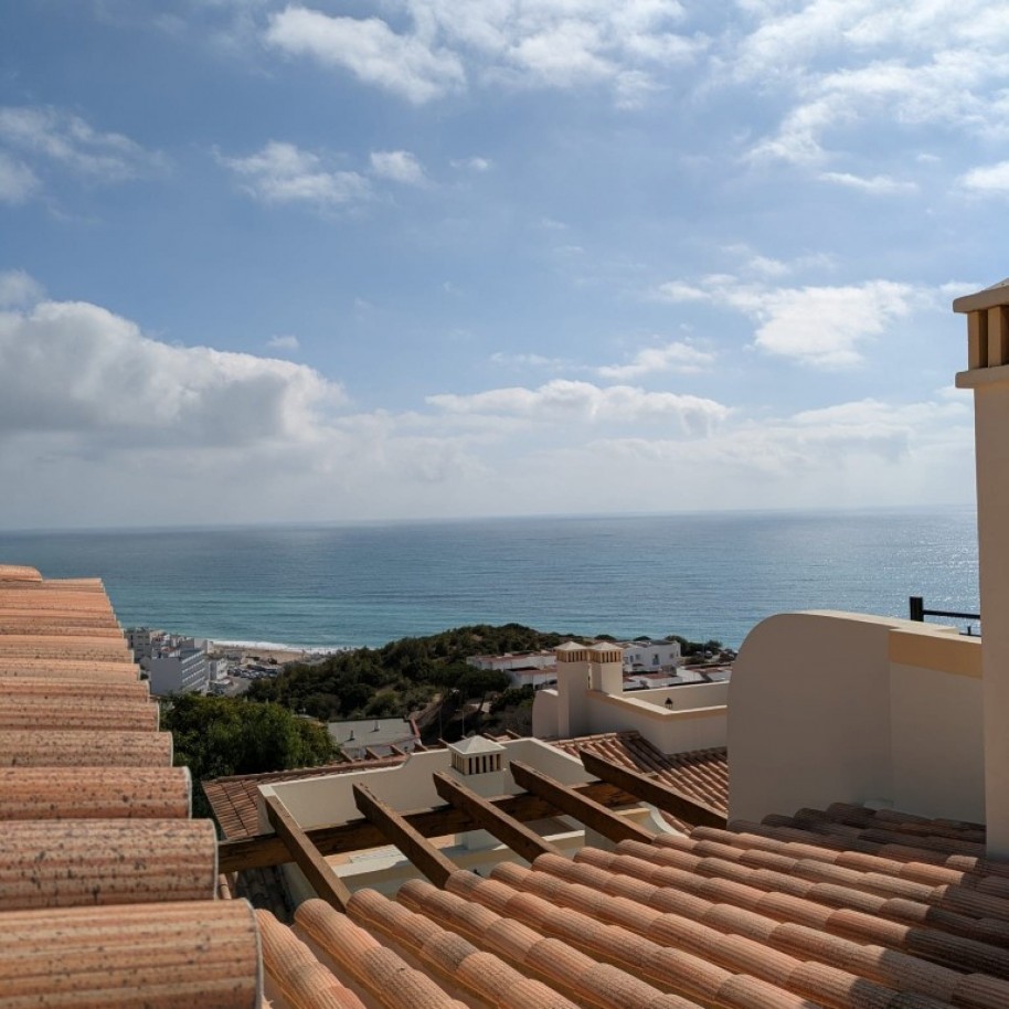 Villa amueblada con jardín en venta en Salema, Algarve,Portugal_341900