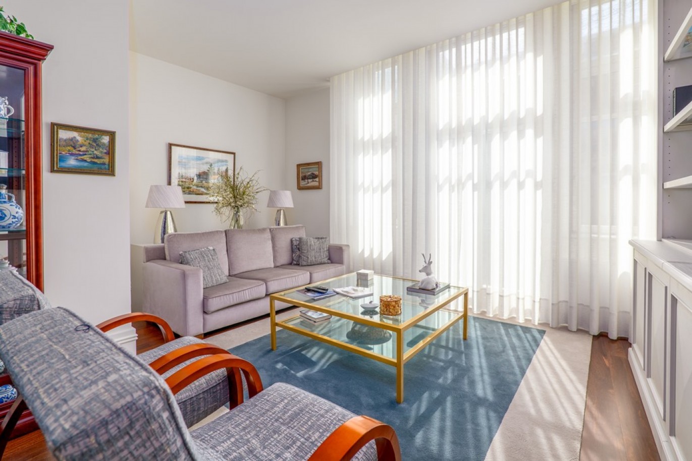 Apartamento com três suítes à venda no Aliados 107 no Porto_341904