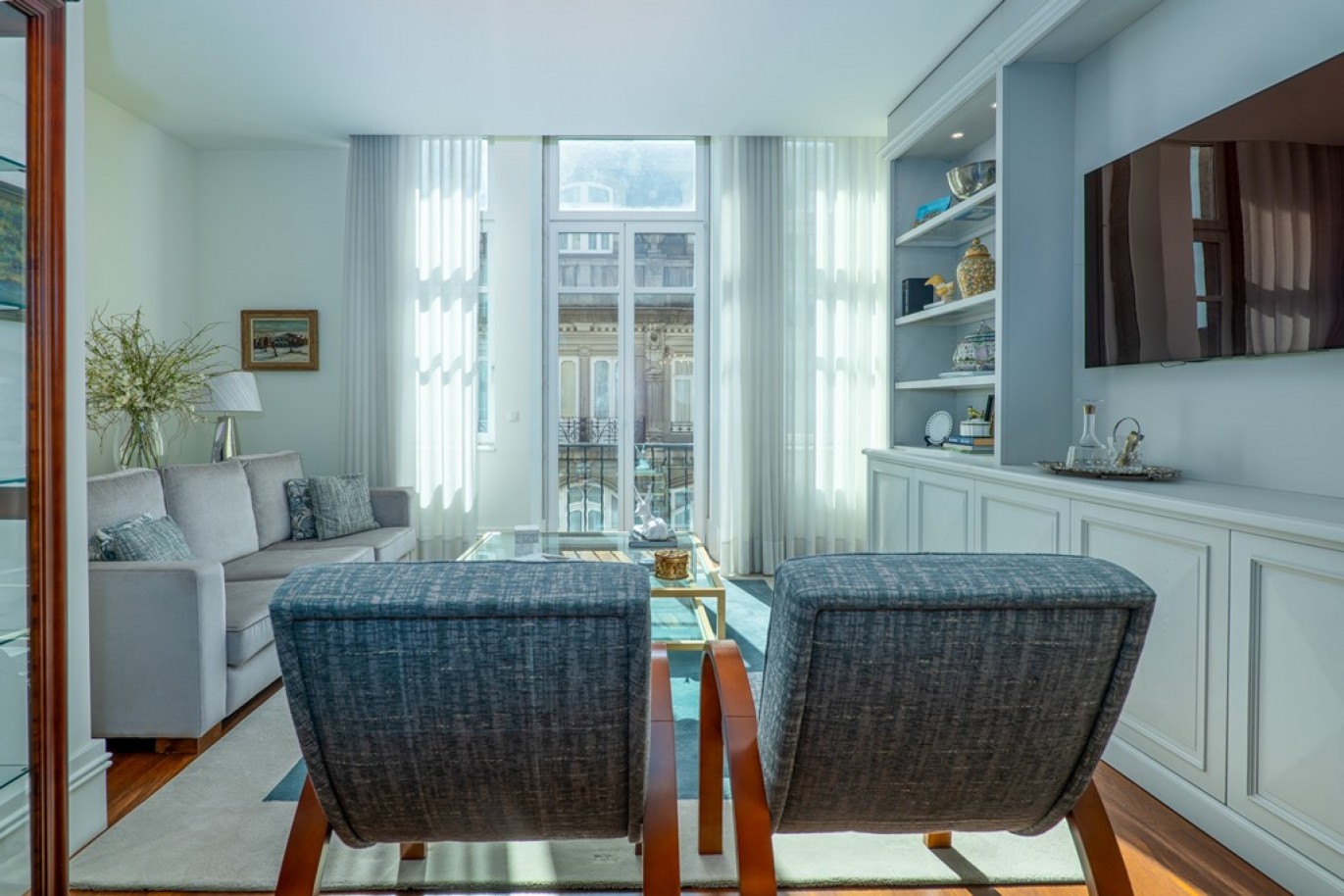 Apartamento com três suítes à venda no Aliados 107 no Porto_341937
