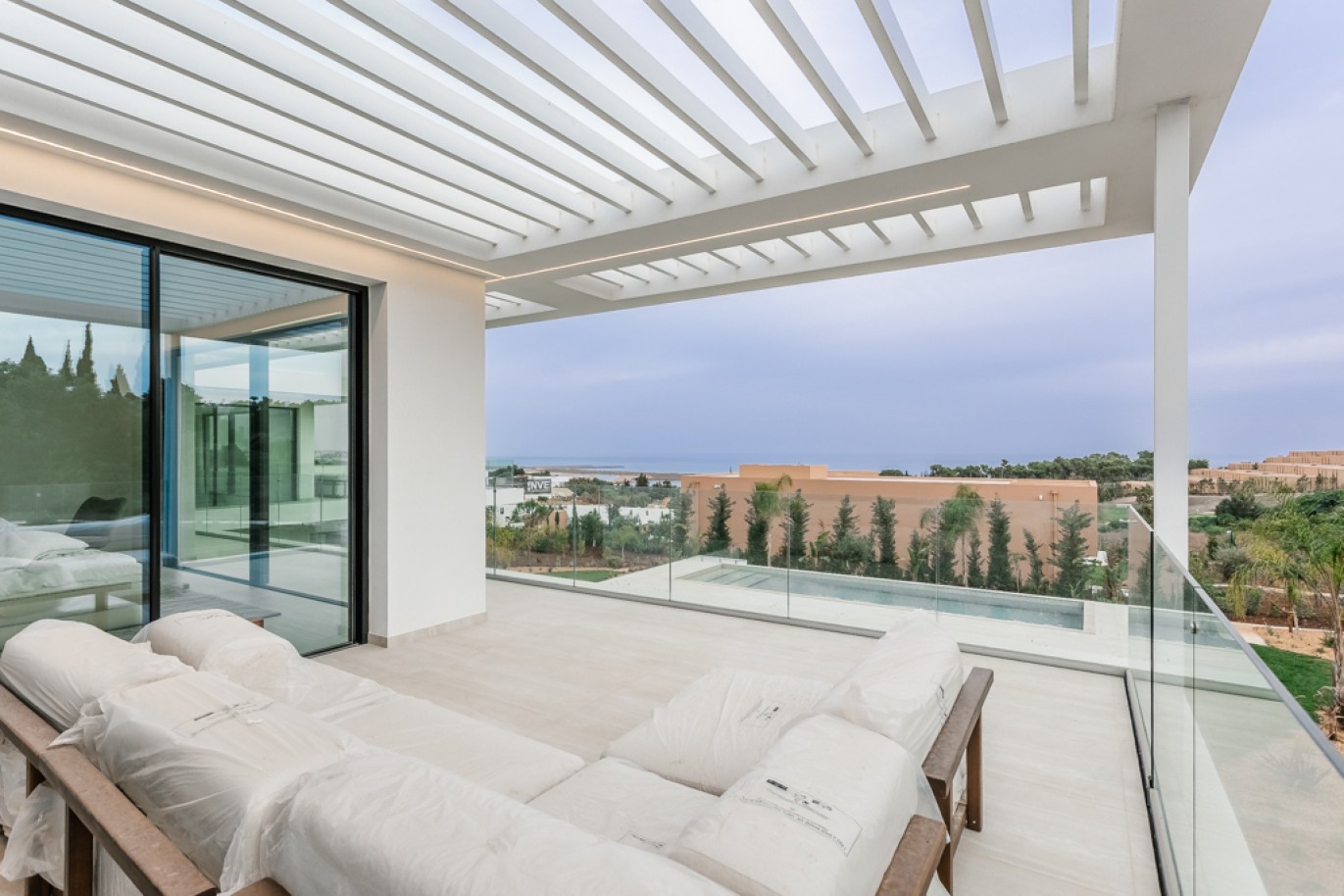 Moderna villa de 4 dormitorios con vistas al mar, situada en el Golf Resort Palmares, Algarve_341946
