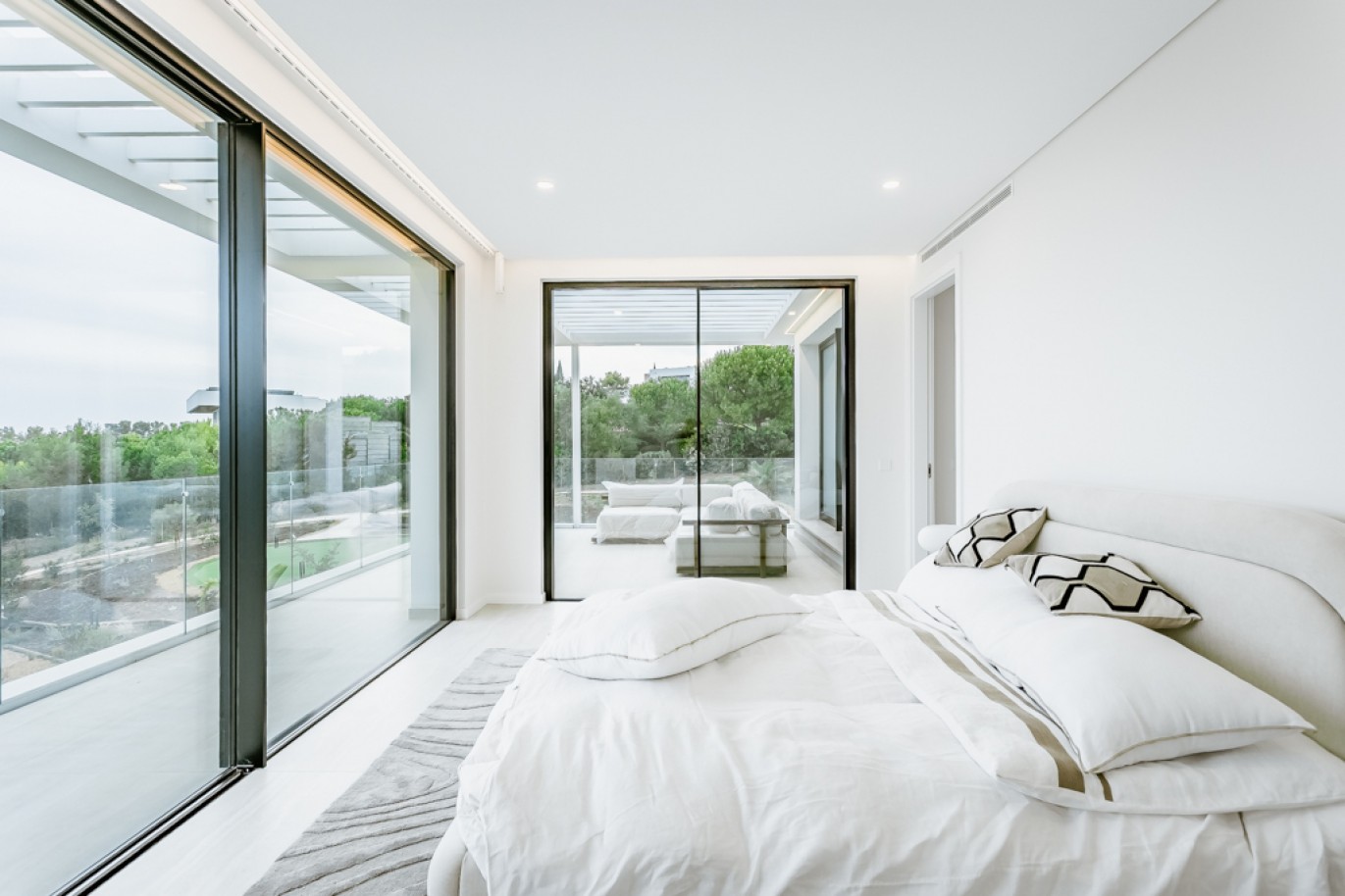 Moderna villa de 4 dormitorios con vistas al mar, situada en el Golf Resort Palmares, Algarve_341949