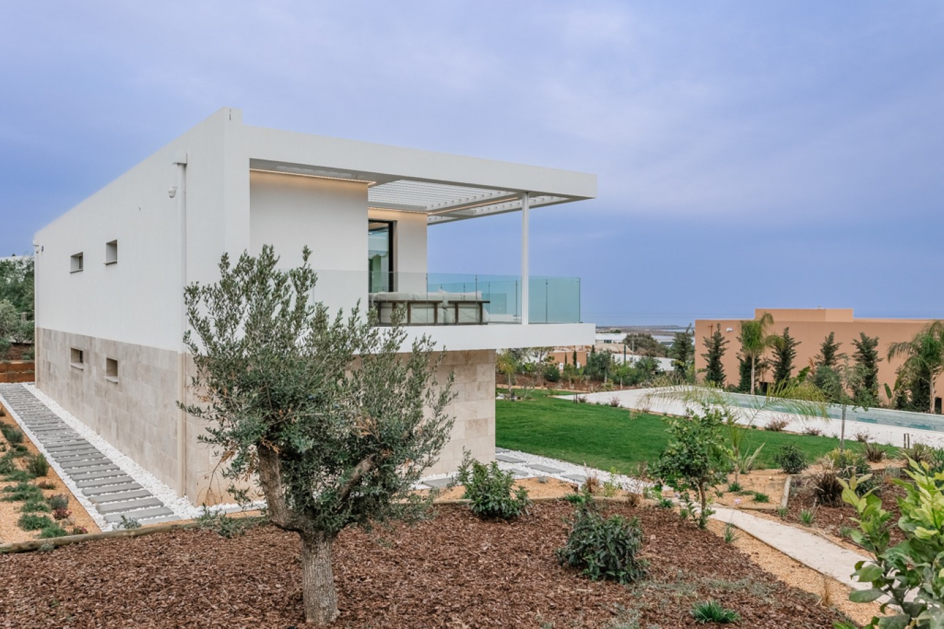 Moderna villa de 4 dormitorios con vistas al mar, situada en el Golf Resort Palmares, Algarve_341953