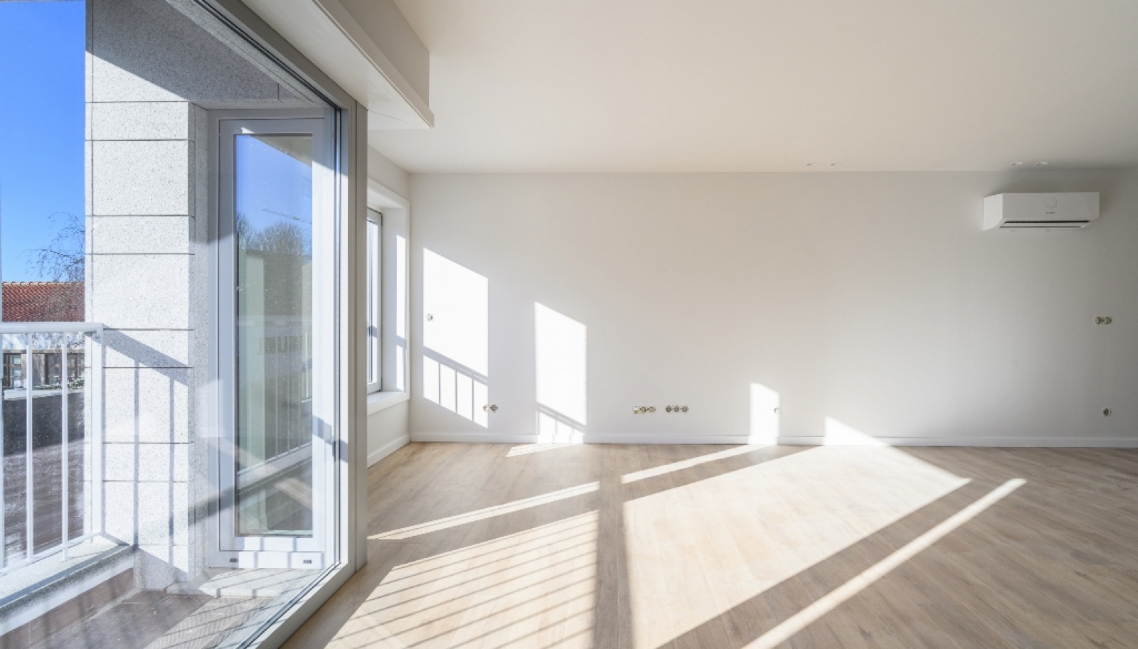 Neue 2-Bett-Wohnung mit Balkon zur Miete im Zentrum Porto, Portugal_341975