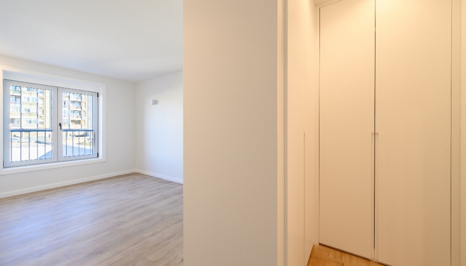 Neue 2-Bett-Wohnung mit Balkon zur Miete im Zentrum Porto, Portugal_341980