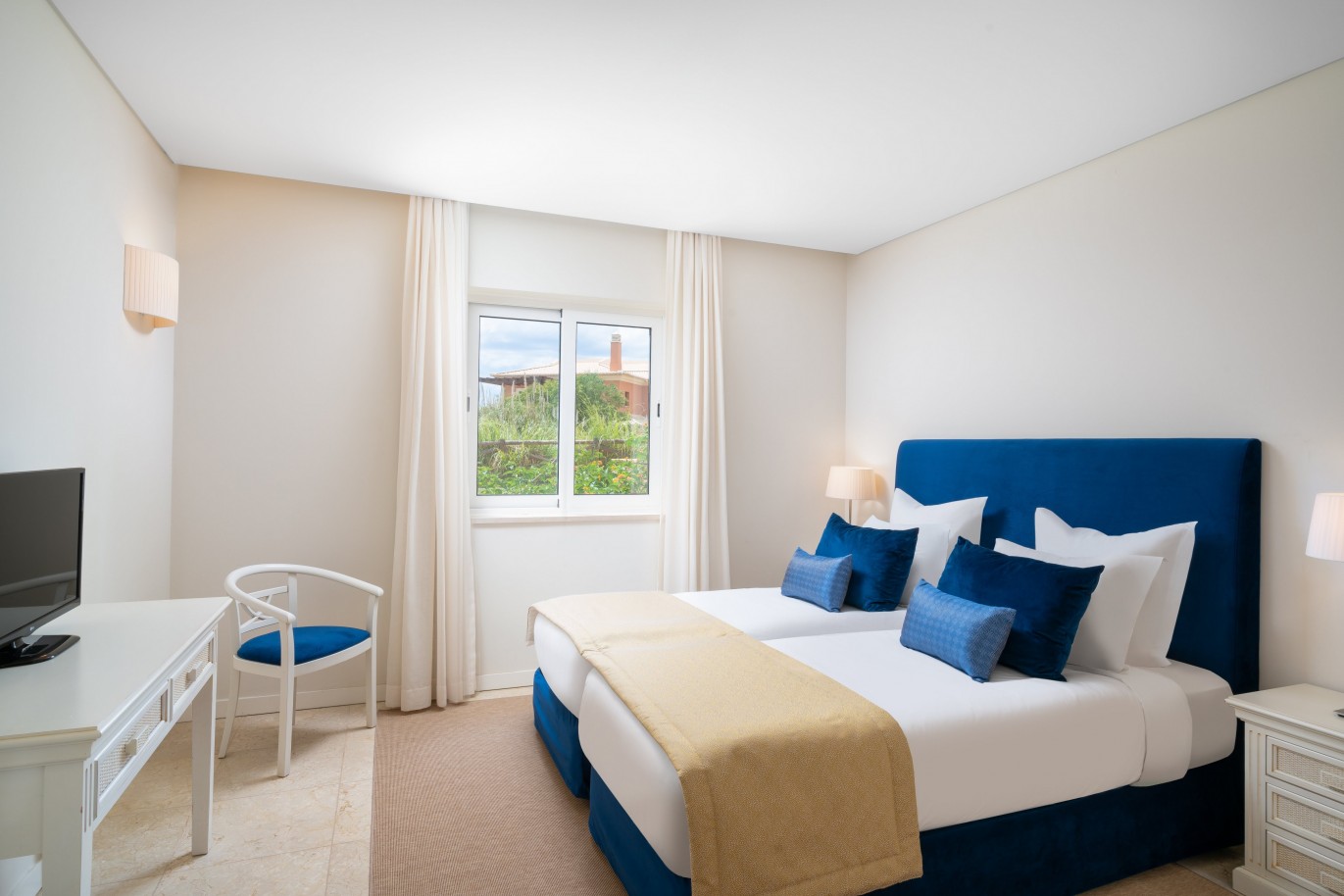 Apartamento em empreendimento turístico à venda em Carvoeiro, Algarve_342284