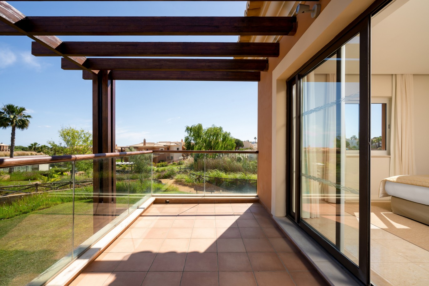 Apartamento em empreendimento turístico à venda em Carvoeiro, Algarve_342285