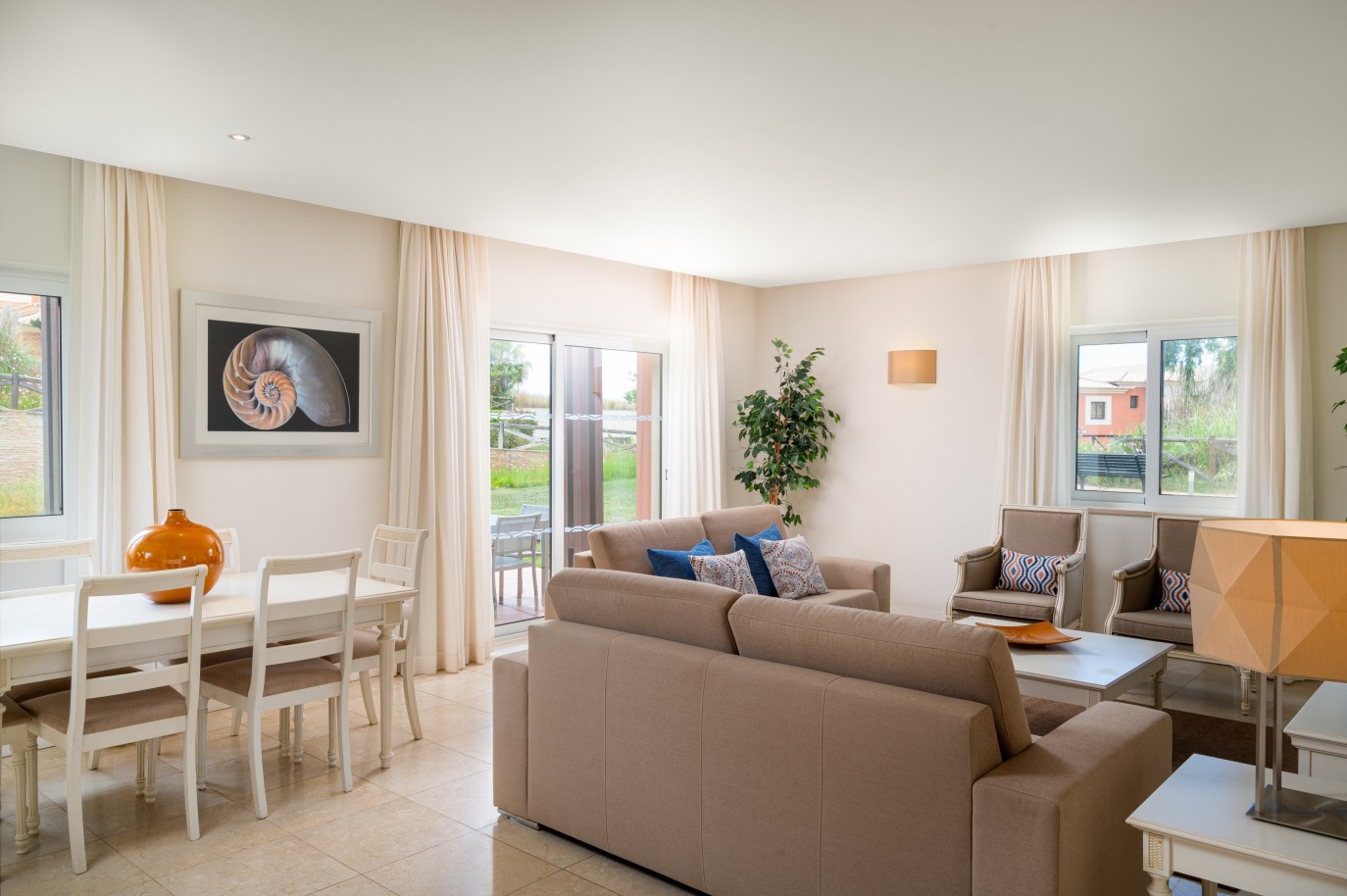 Apartamento em empreendimento turístico à venda em Carvoeiro, Algarve_342288