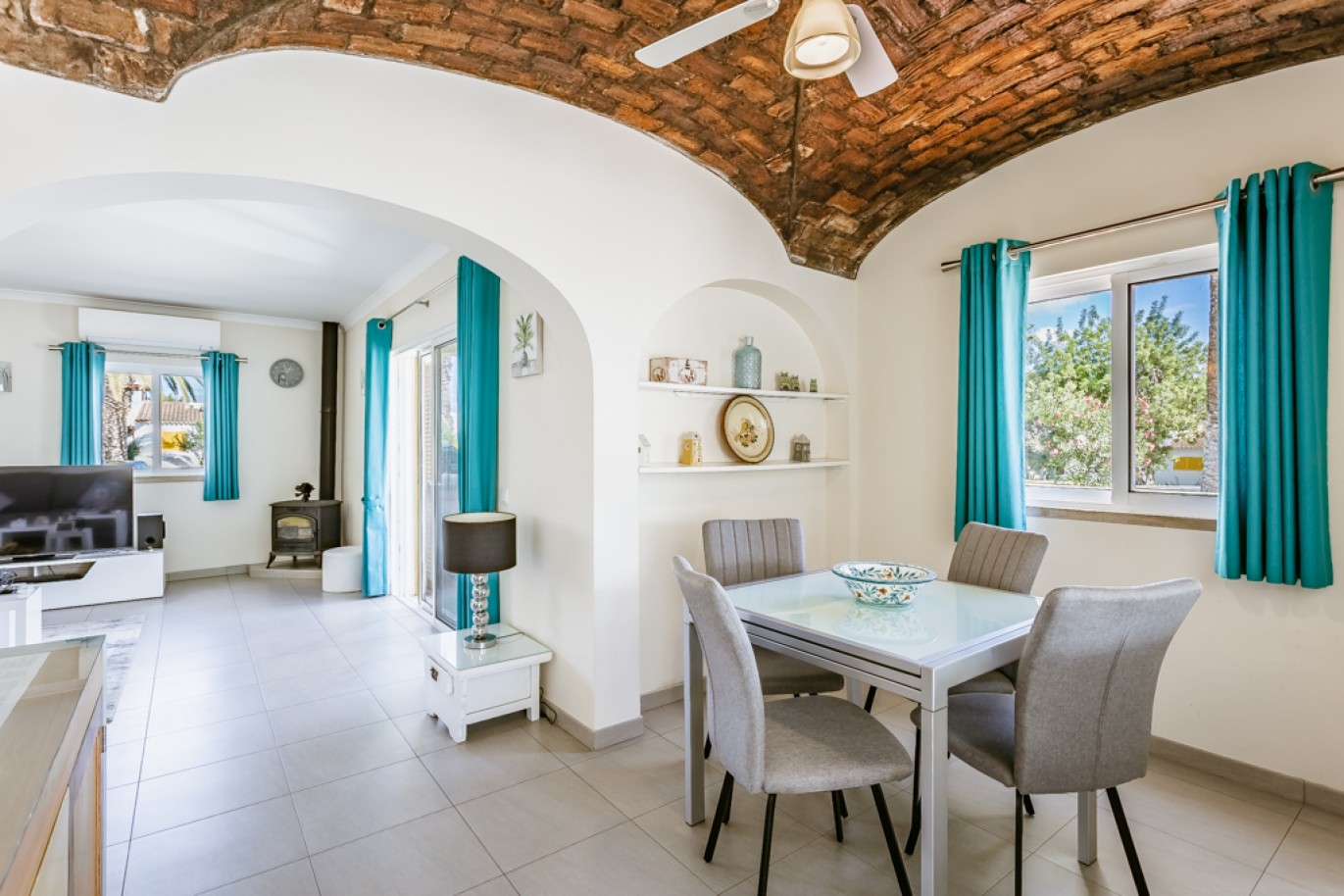 Moradia V3, em condomínio, à venda, no Triângulo Dourado, Algarve_342330