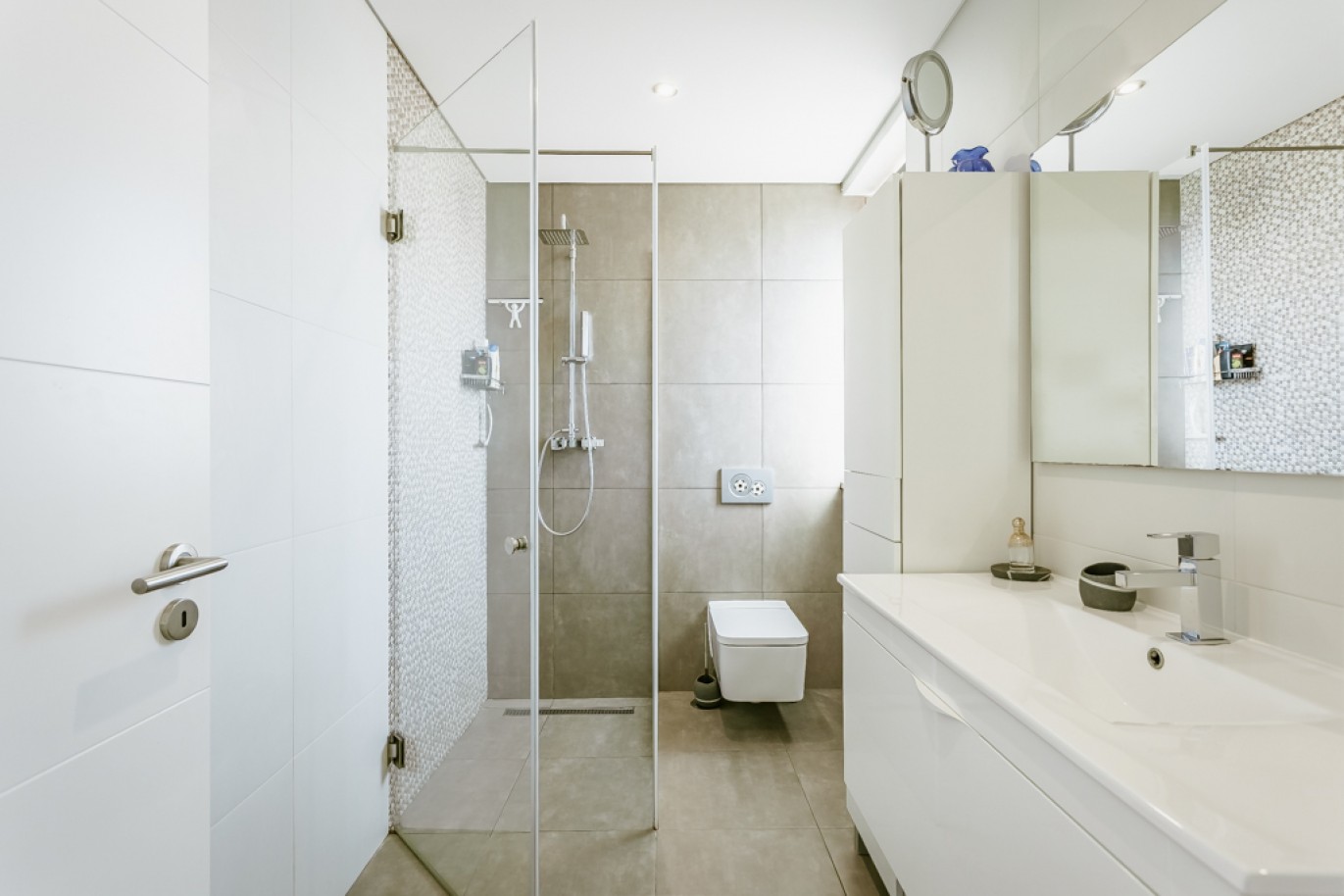 Villa contemporánea con piscina en venta en Silves, Algarve, Portugal_342599