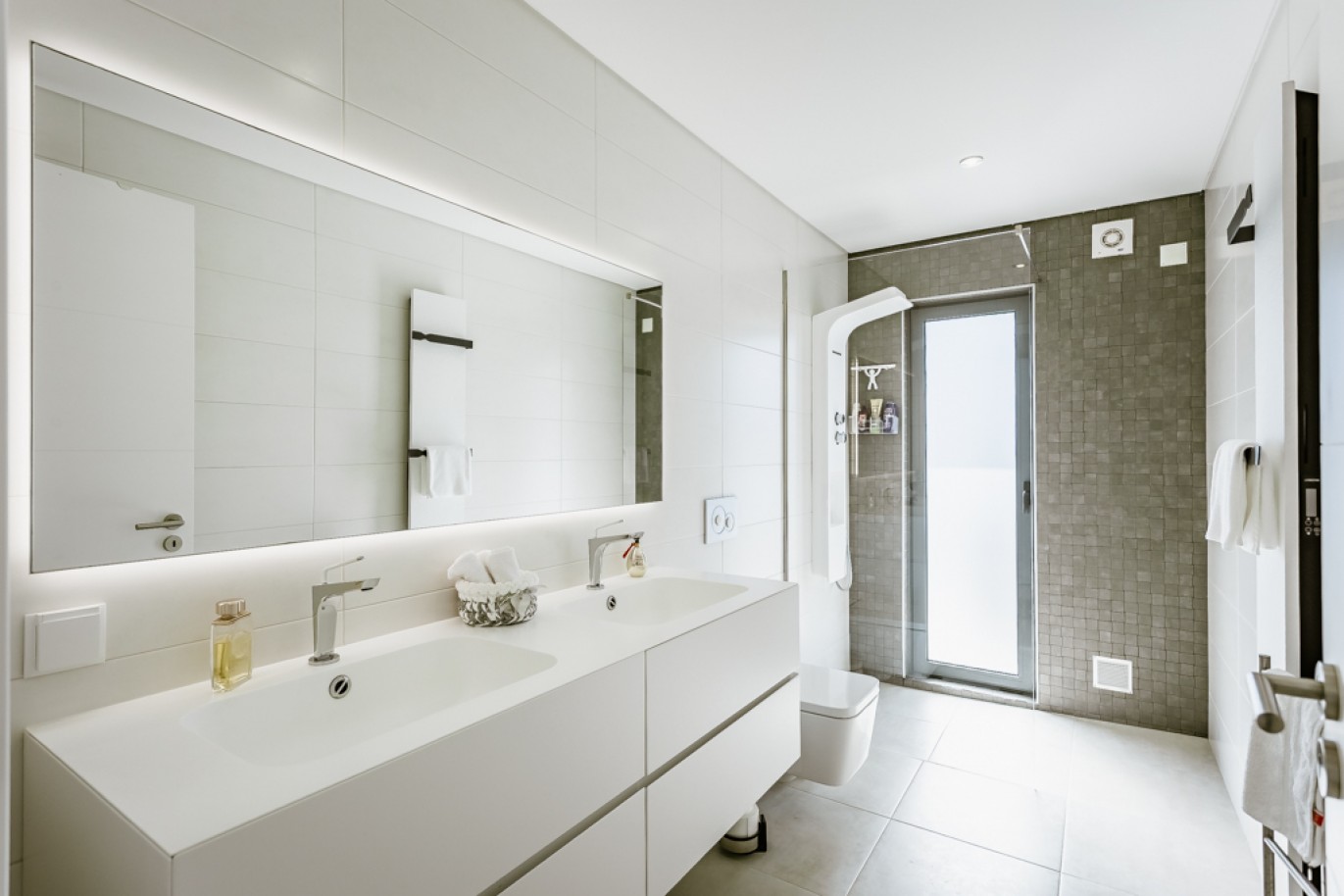 Villa contemporánea con piscina en venta en Silves, Algarve, Portugal_342605