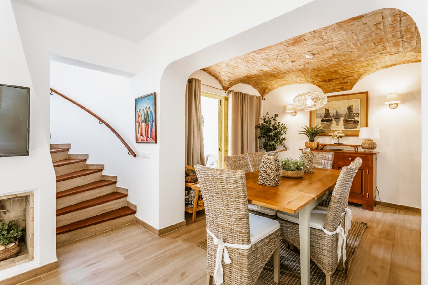 Exclusive 3-bedroom villa for sale, Golden Triangle, Algarve, Portugal_342623