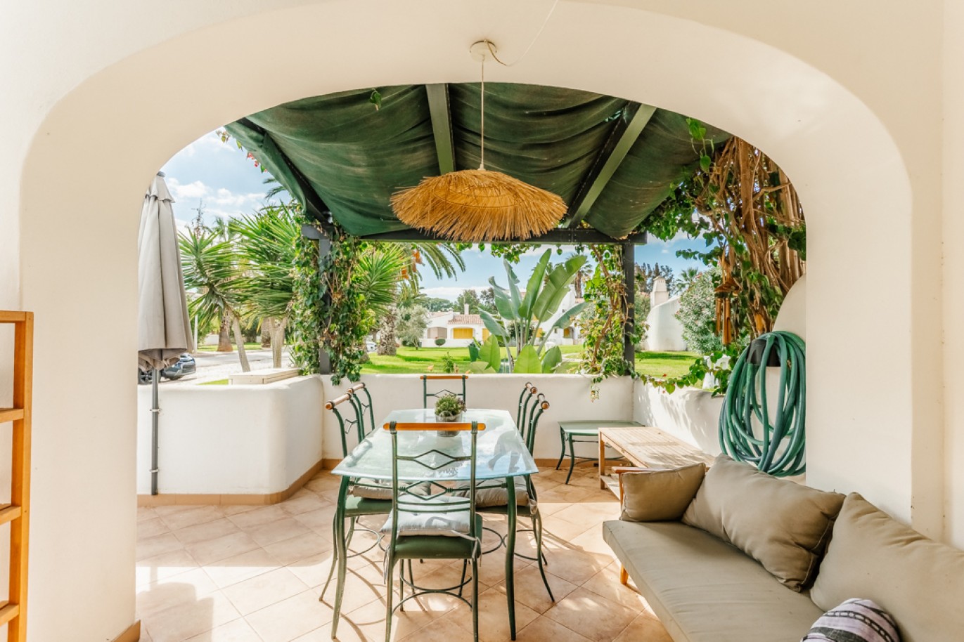 Exclusive 3-bedroom villa for sale, Golden Triangle, Algarve, Portugal_342634