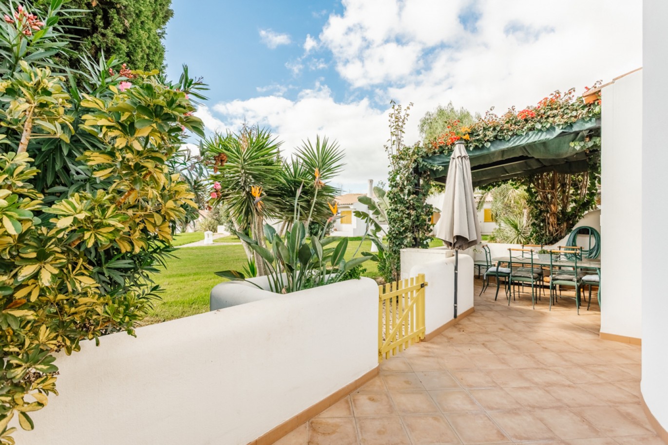 Exclusive 3-bedroom villa for sale, Golden Triangle, Algarve, Portugal_342638