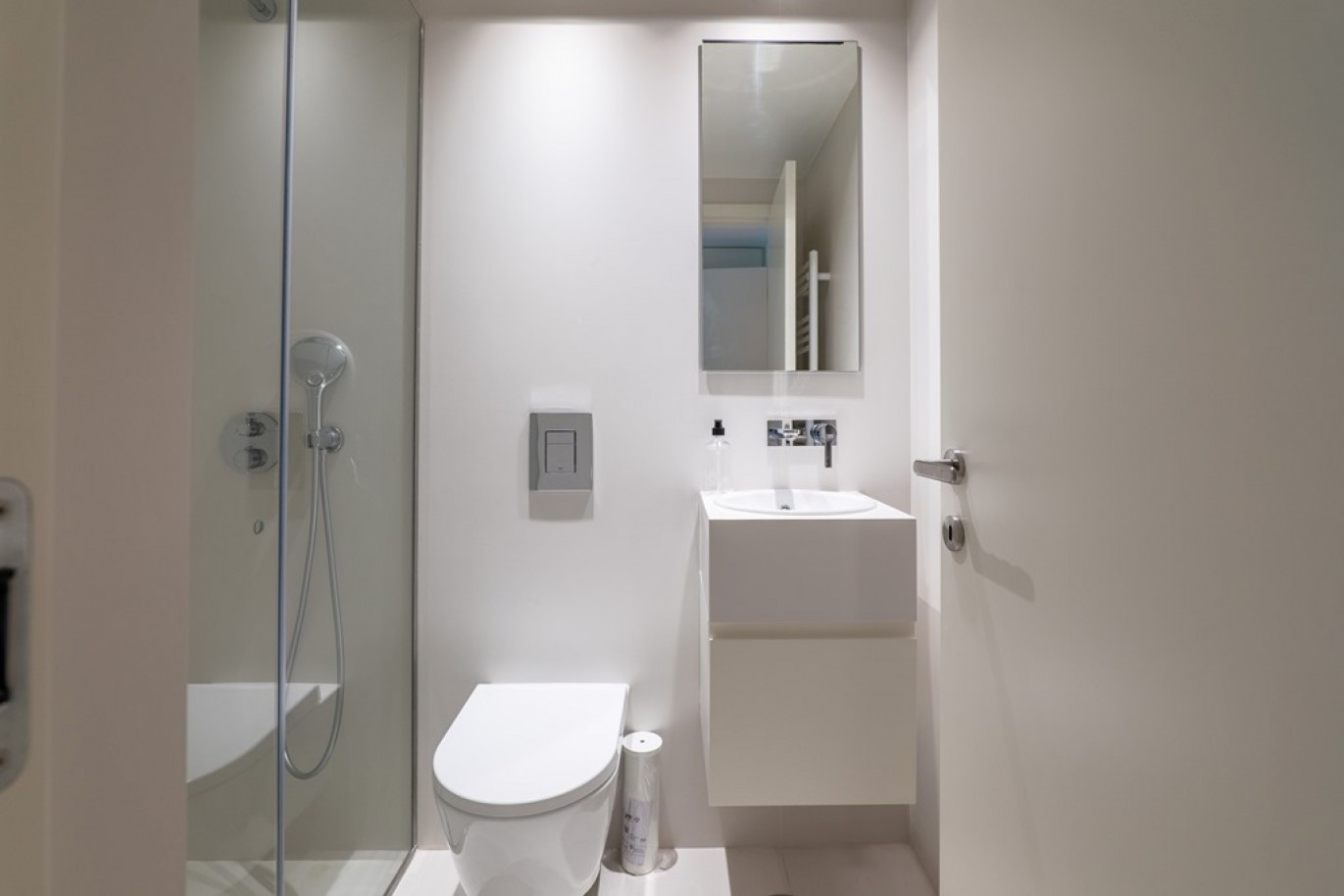 Apartamento T3 com terraços e piscina à venda no centro do Porto_343528