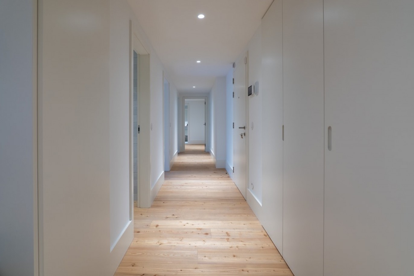 Apartamento T3 com terraços e piscina à venda no centro do Porto_343573