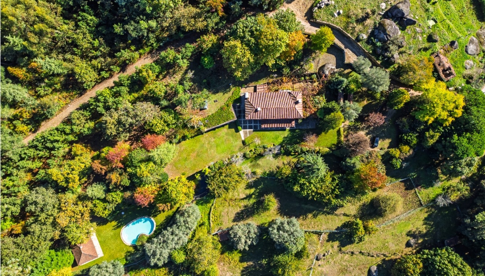 Quinta da Mata com duas casas e piscina para venda em Ponte de Lima_344442