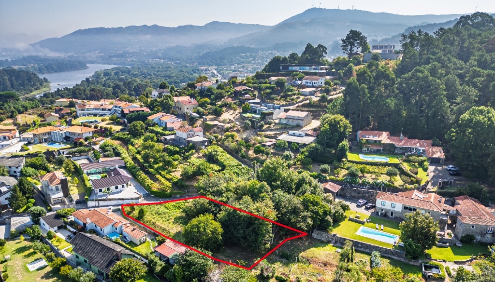 Terreno com projeto aprovado para moradia em Vila Nova de Cerveira_344472