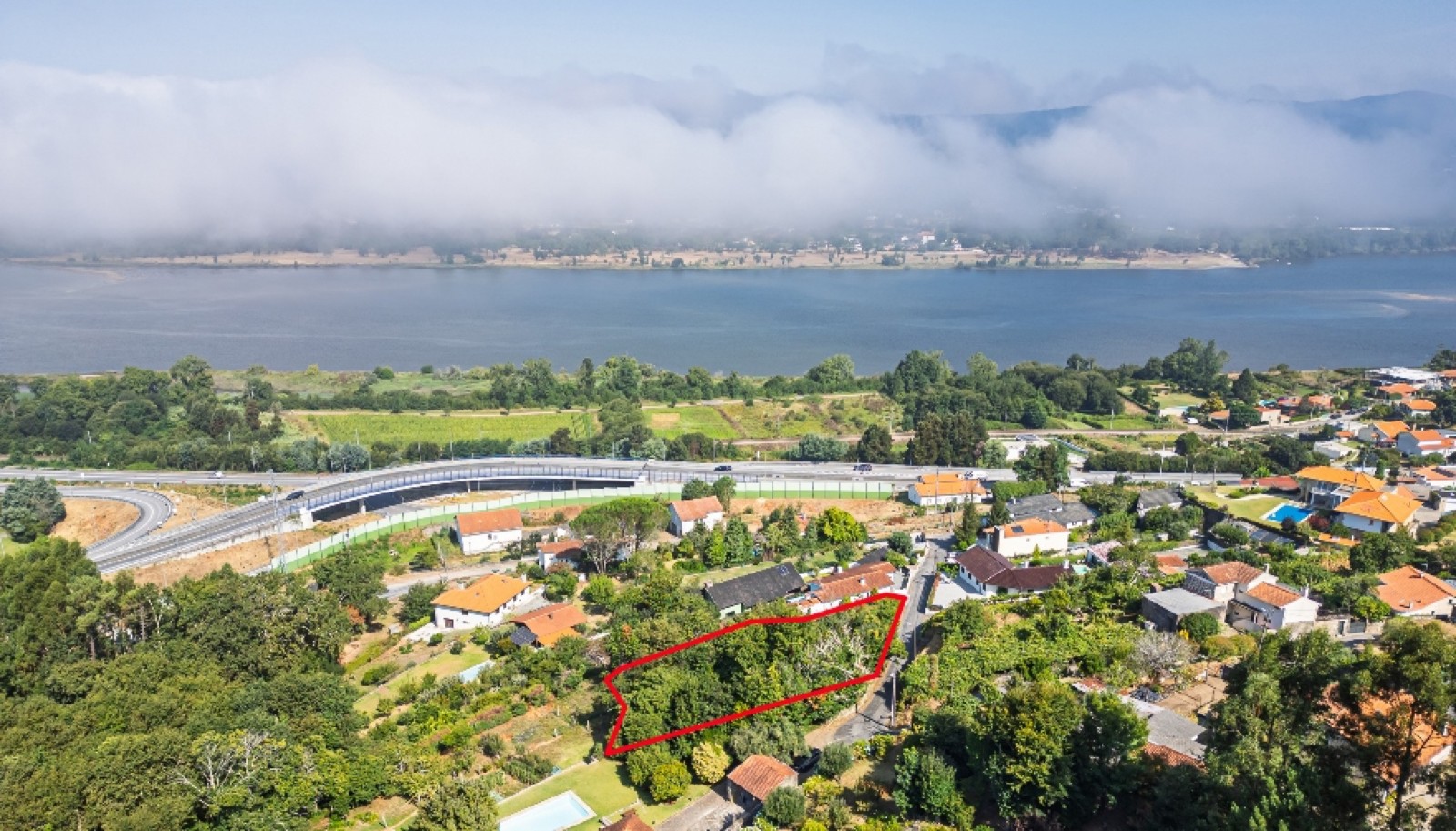 Terreno com projeto aprovado para moradia em Vila Nova de Cerveira_344473