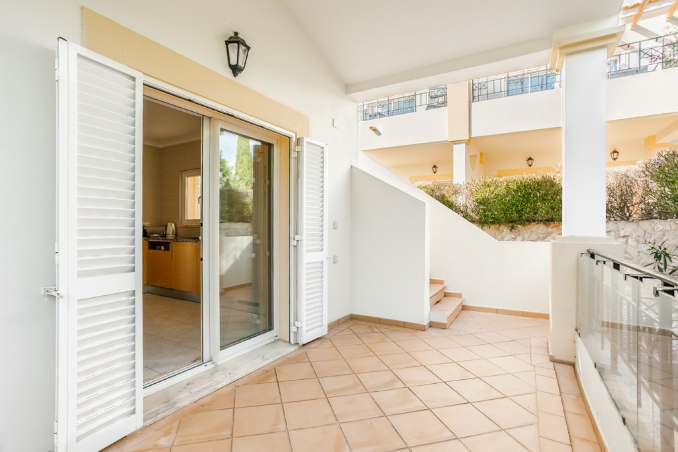 Villa meublé avec jardin à vendre à Salema, Algarve, Portugal_344780