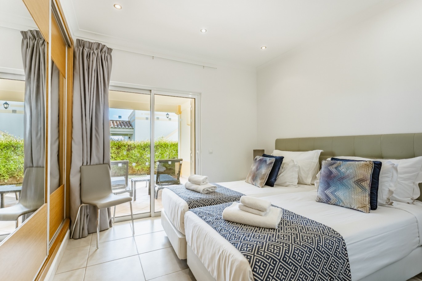 Villa meublé avec jardin à vendre à Salema, Algarve, Portugal_344788