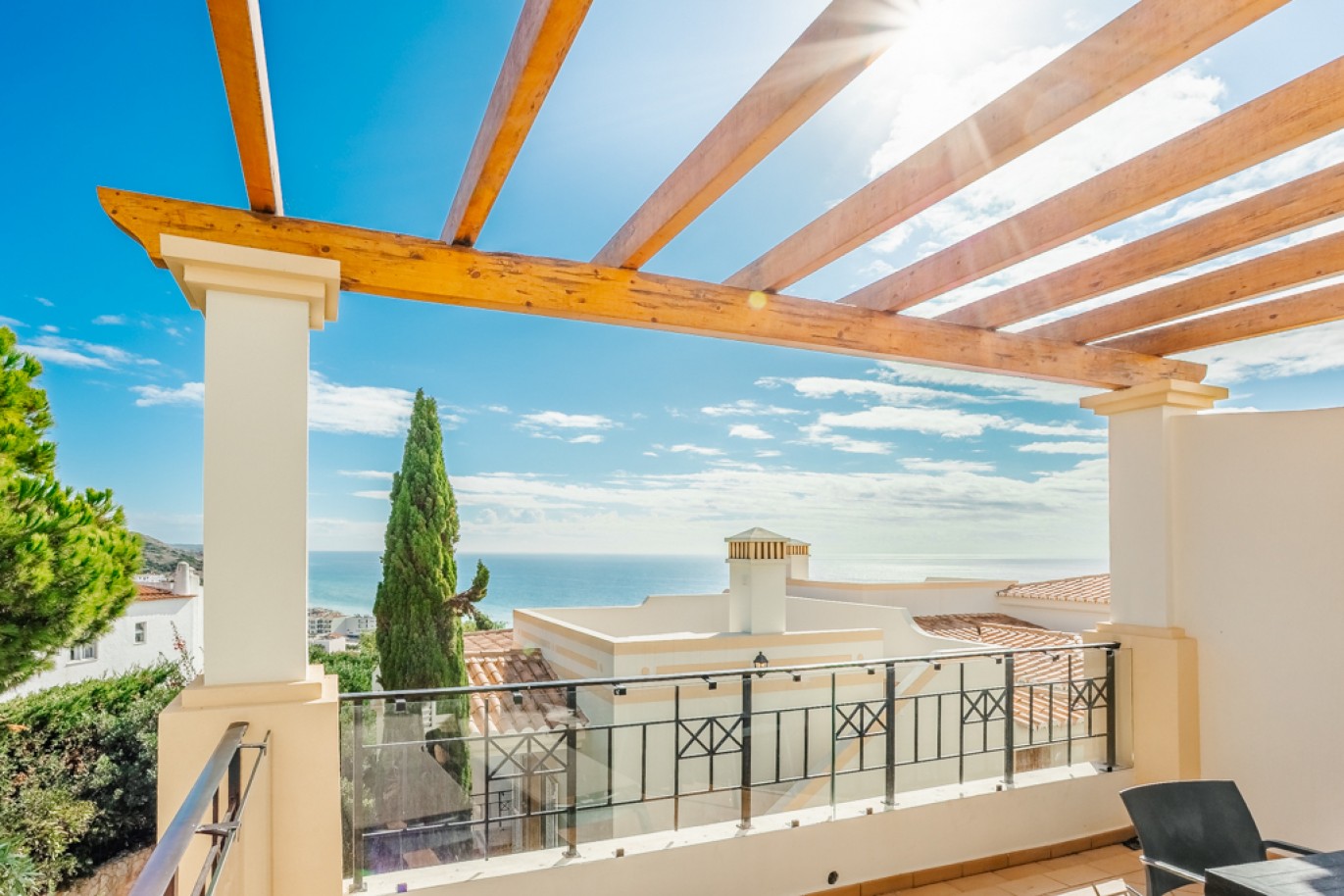 Villa meublé avec jardin à vendre à Salema, Algarve, Portugal_344796