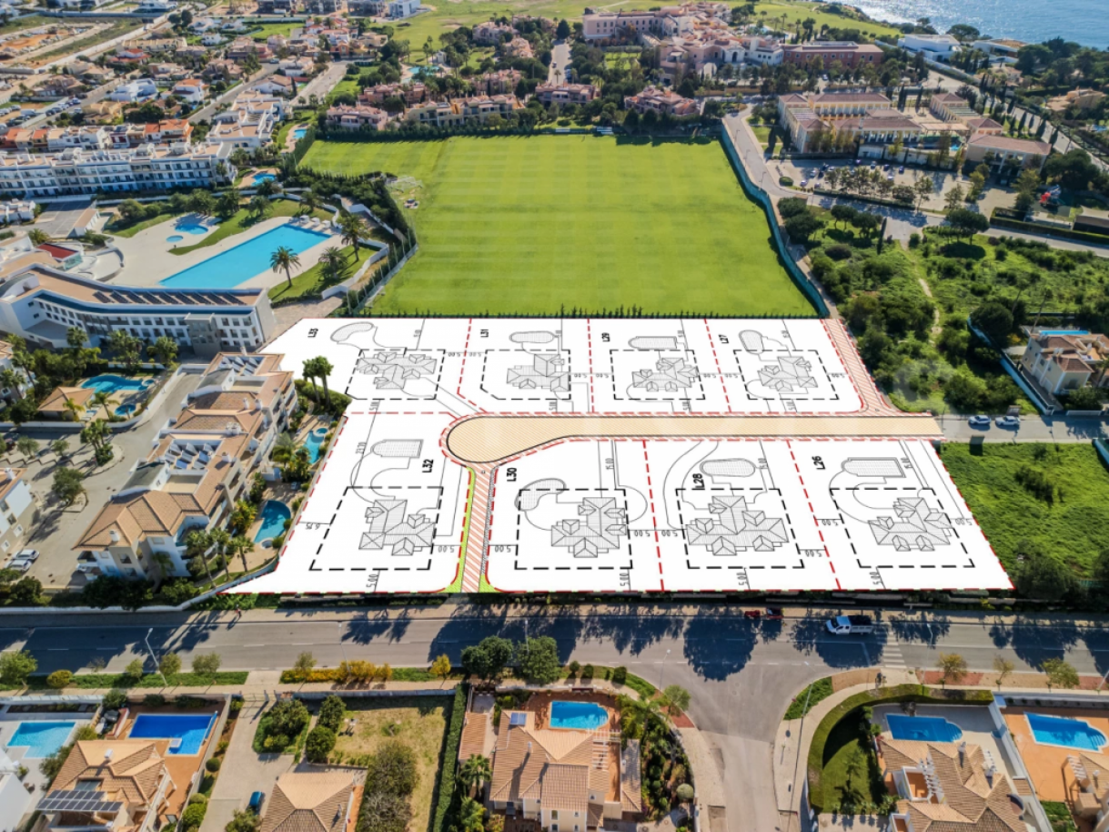 Building plot for sale in Lagos, Algarve, Portugal_345277