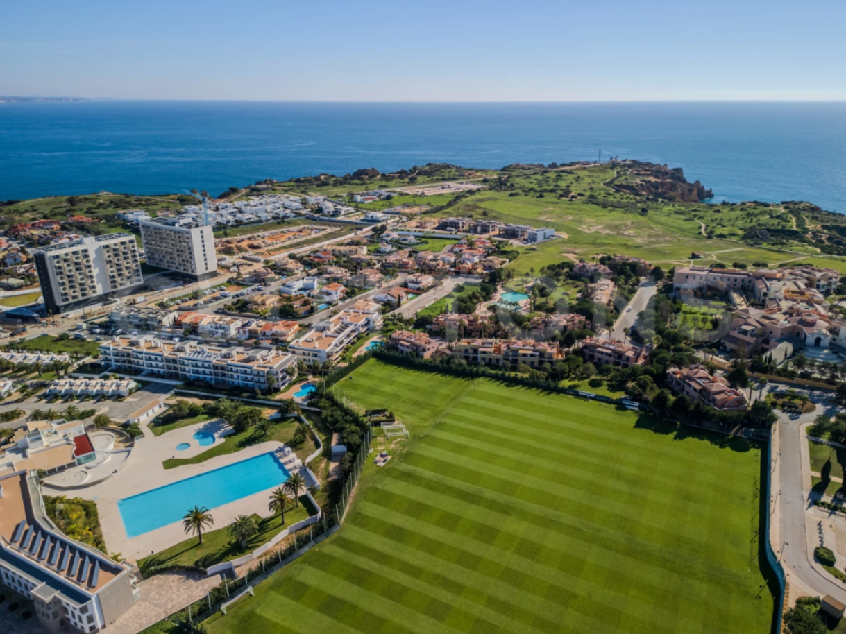 Building plot for sale in Lagos, Algarve, Portugal_345318