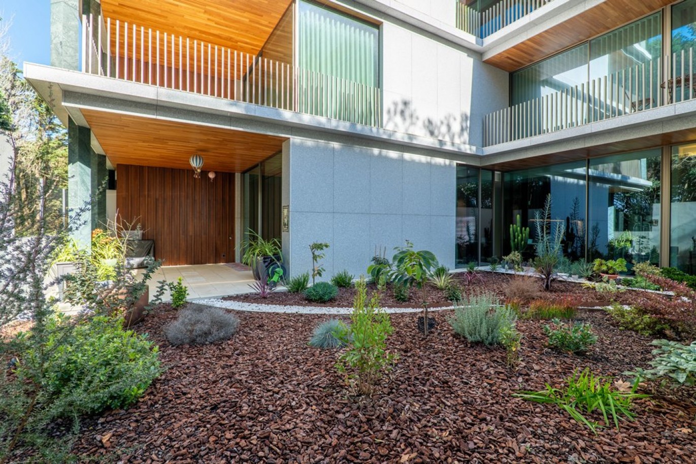 Apartamento T3 com jardim à venda junto ao Parque da Cidade no Porto_345390