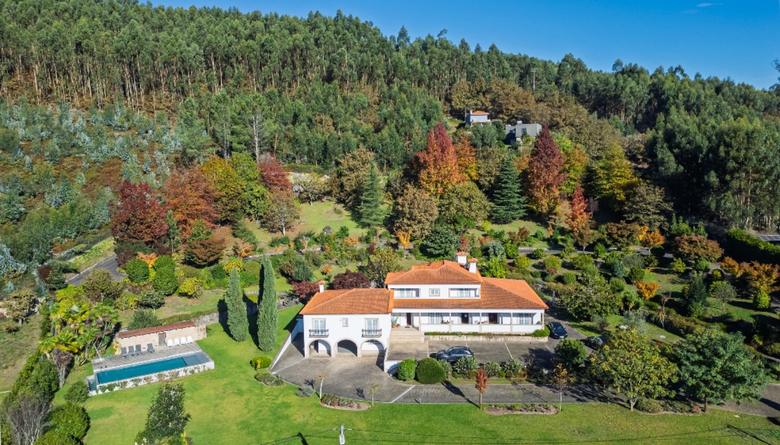 Villa de 6 chambres avec jardin et piscine à vendre Guimarães, Portugal_345996