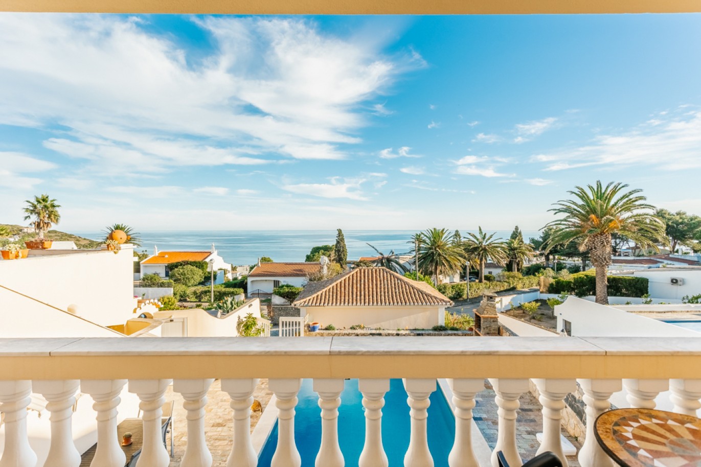 Villa mit Pool und Garage zu verkaufen in Salema, Algarve, Portugal_346308