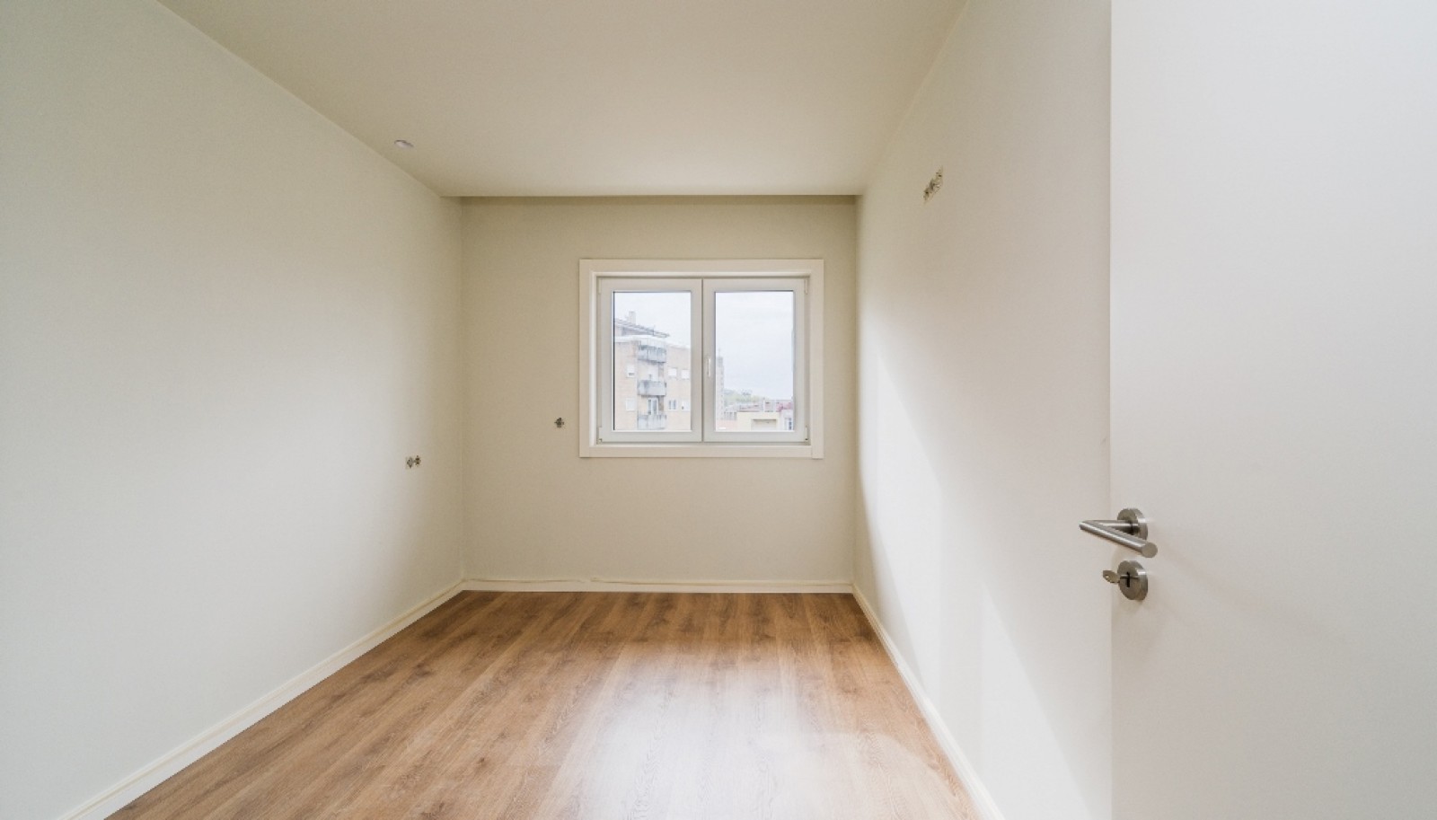 New 4-bedroom flat with balcony for sale in Antas, Porto, Portugal_346971