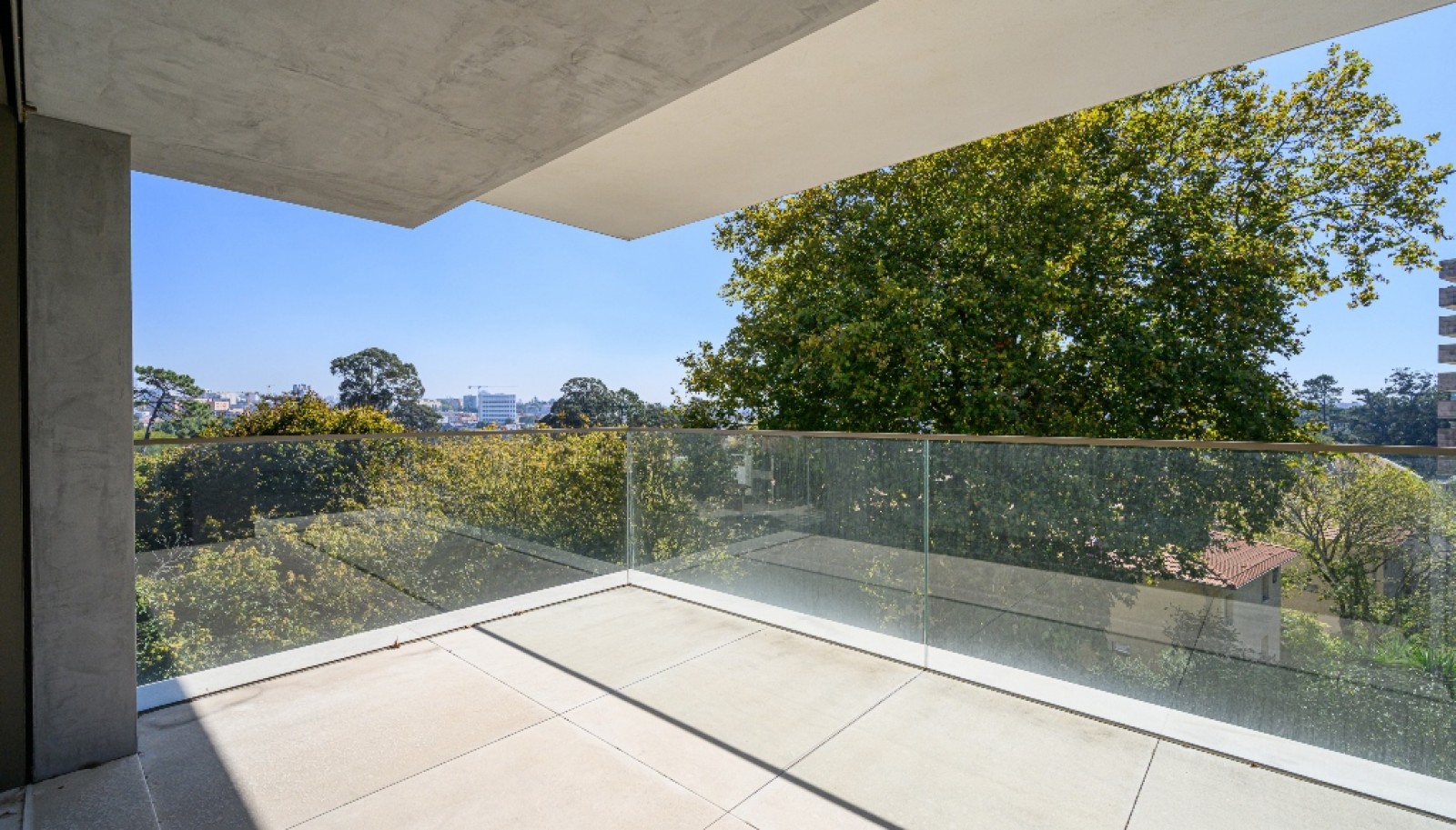 Vier schlafzimmer wohnung mit balkon zu verkaufen in Porto, Portugal_347675