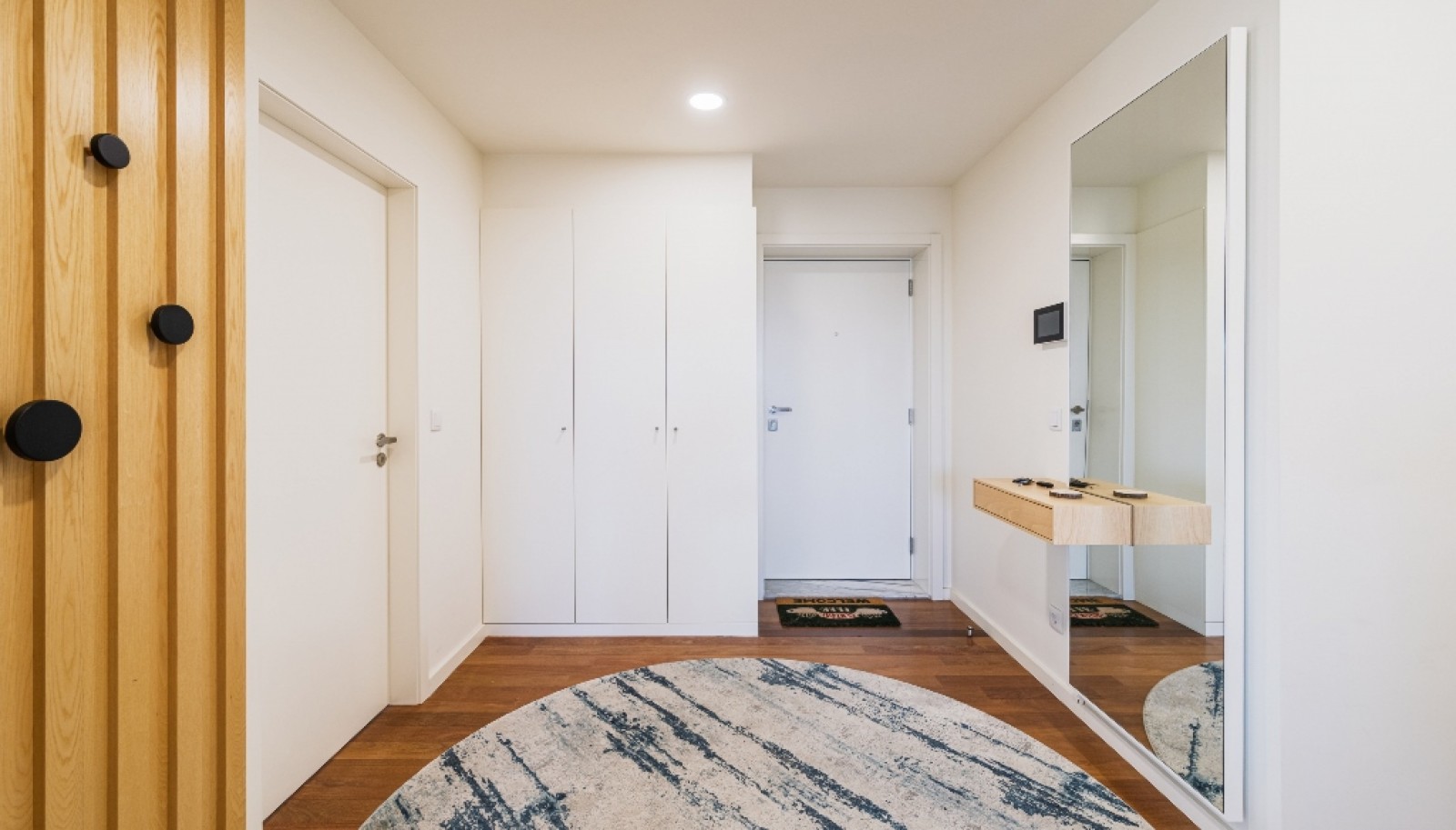 Vier schlafzimmer wohnung mit balkon zu verkaufen in Porto, Portugal_347683